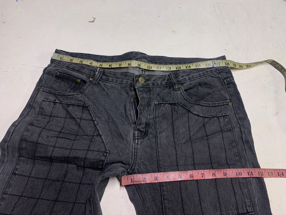 Neighborhood Distressed denim neighbourhood Size US 36 / EU 52 - 12 Thumbnail