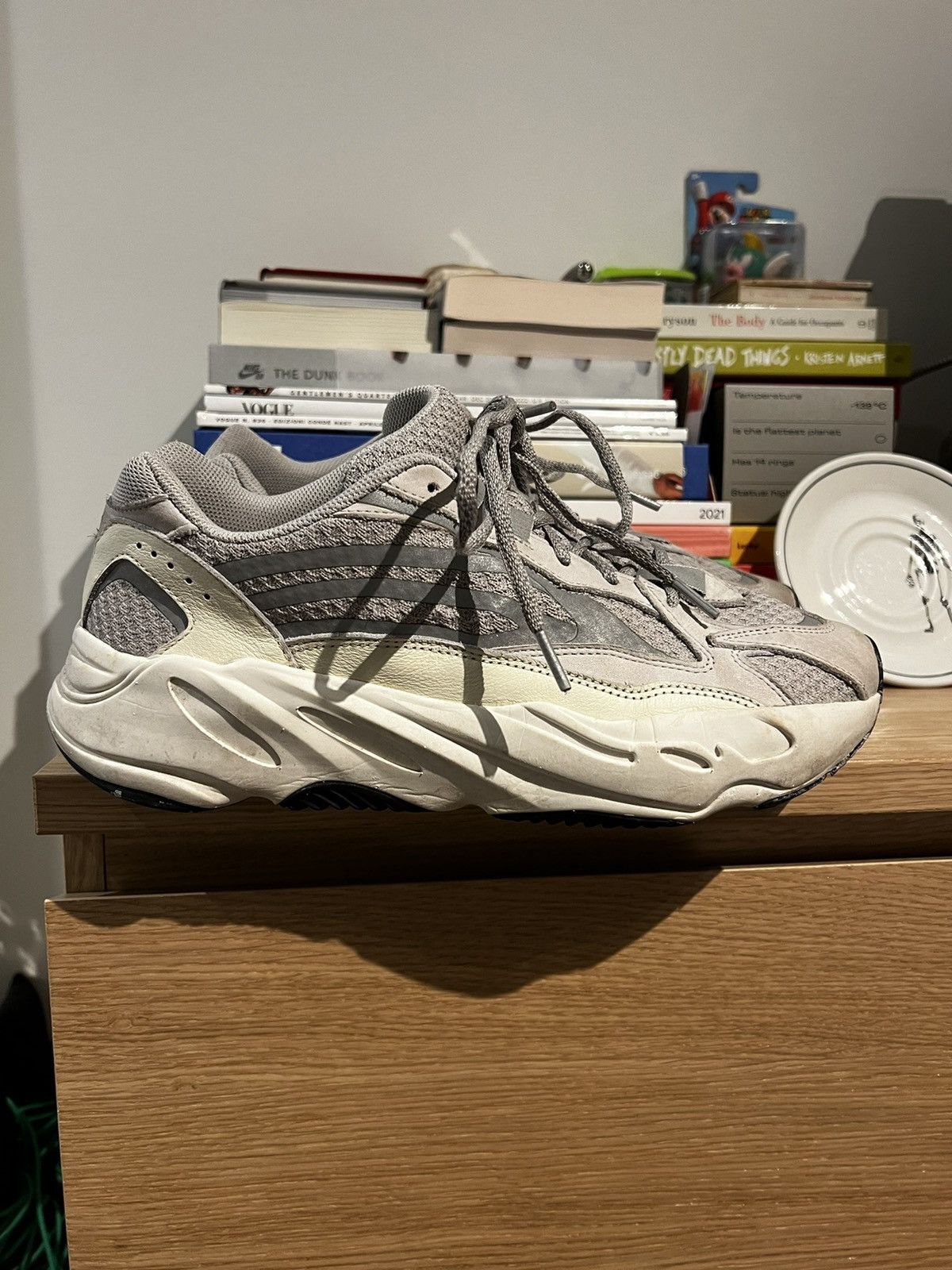 Boost 700 V2 Static Yeezy Boost 2018 Release Date Yeezy 700 Yeezy