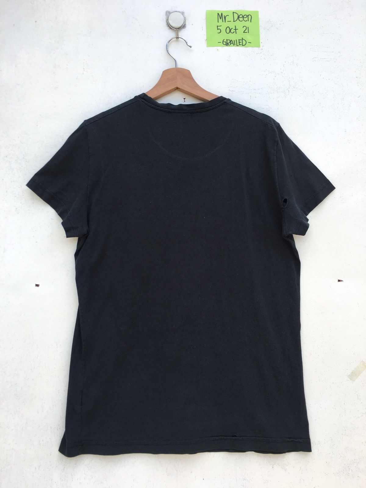 Alexander McQueen Rare MCQ by Alexander McQueen Black Graphic Tee Size US M / EU 48-50 / 2 - 12 Thumbnail