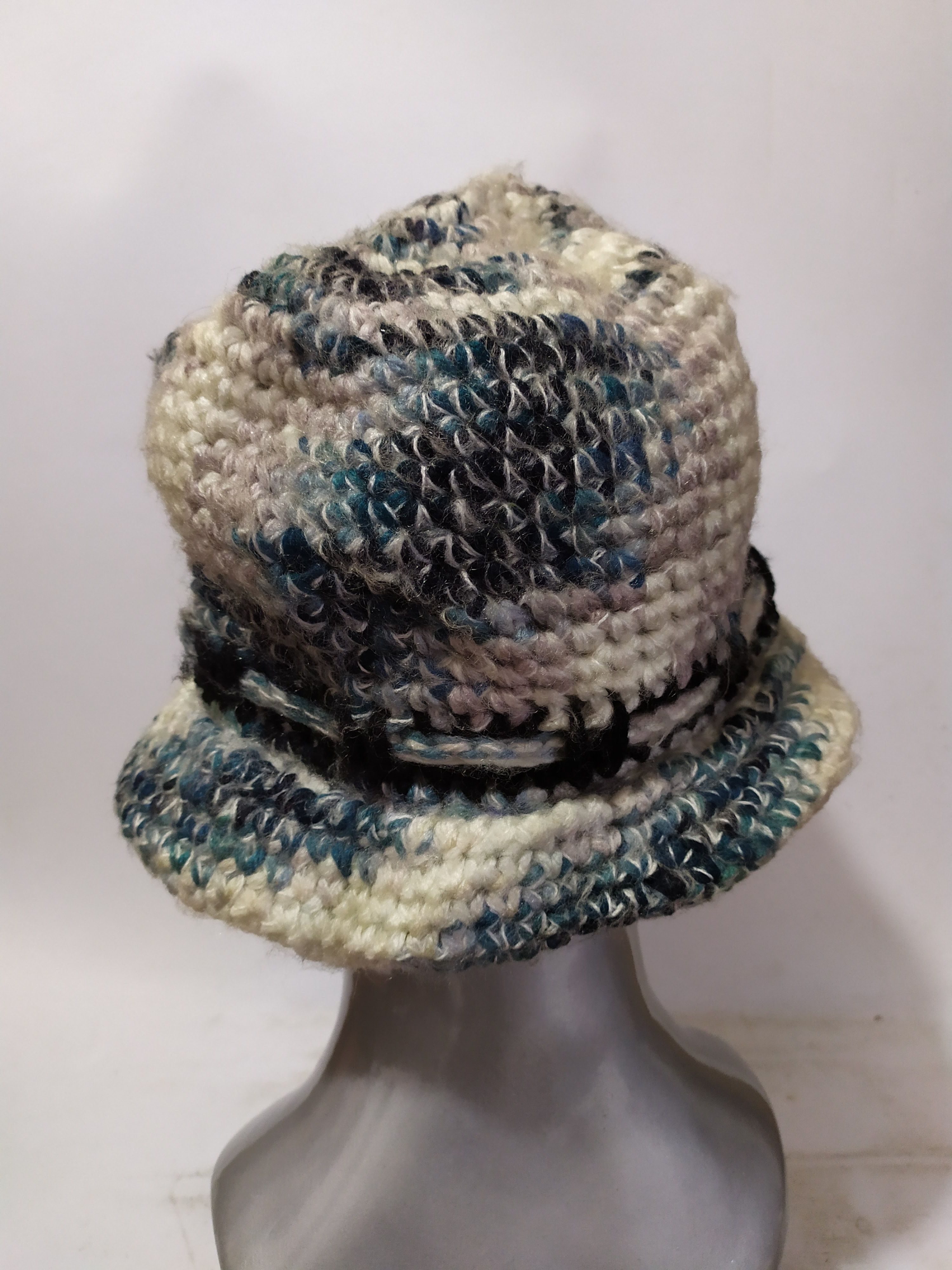 Japanese Brand 🔥Nice Colour Knitted Bucket Hats Size ONE SIZE - 5 Thumbnail