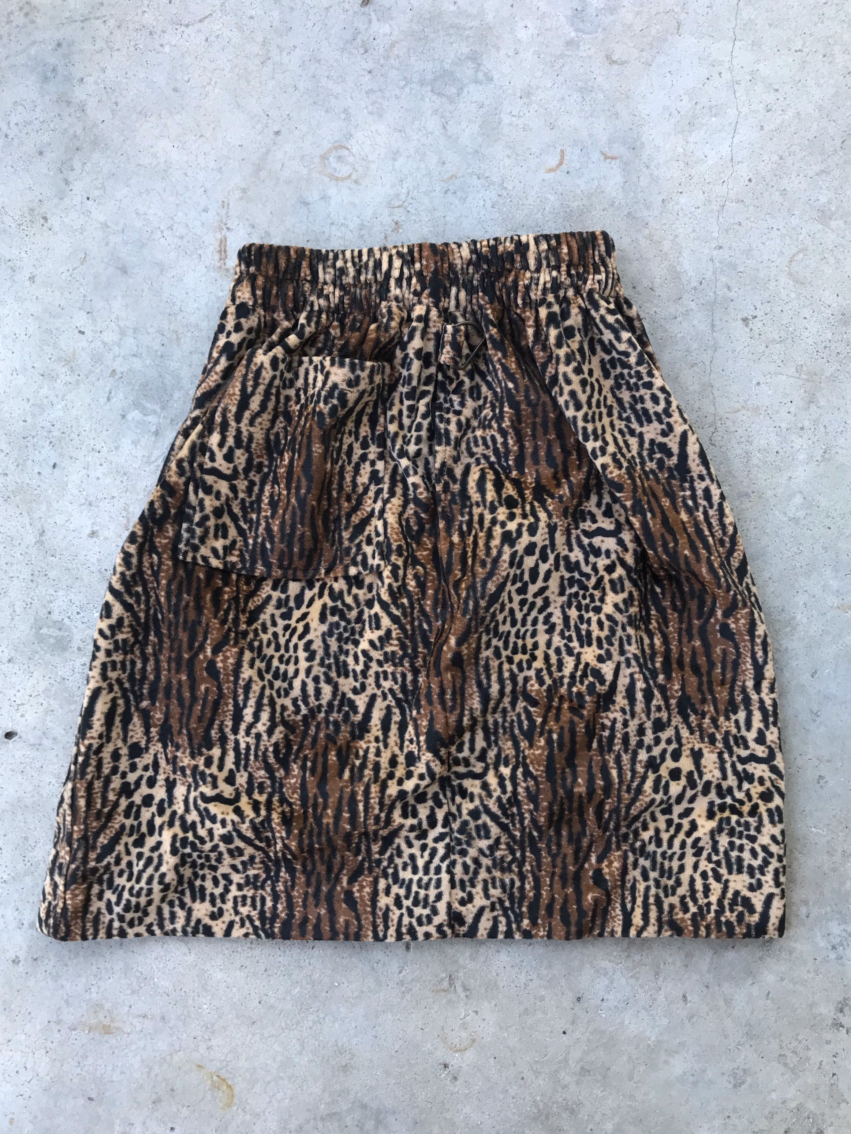 Japanese Brand Vintage tiger printed skirt Size 26" / US 2 / IT 38 - 3 Thumbnail