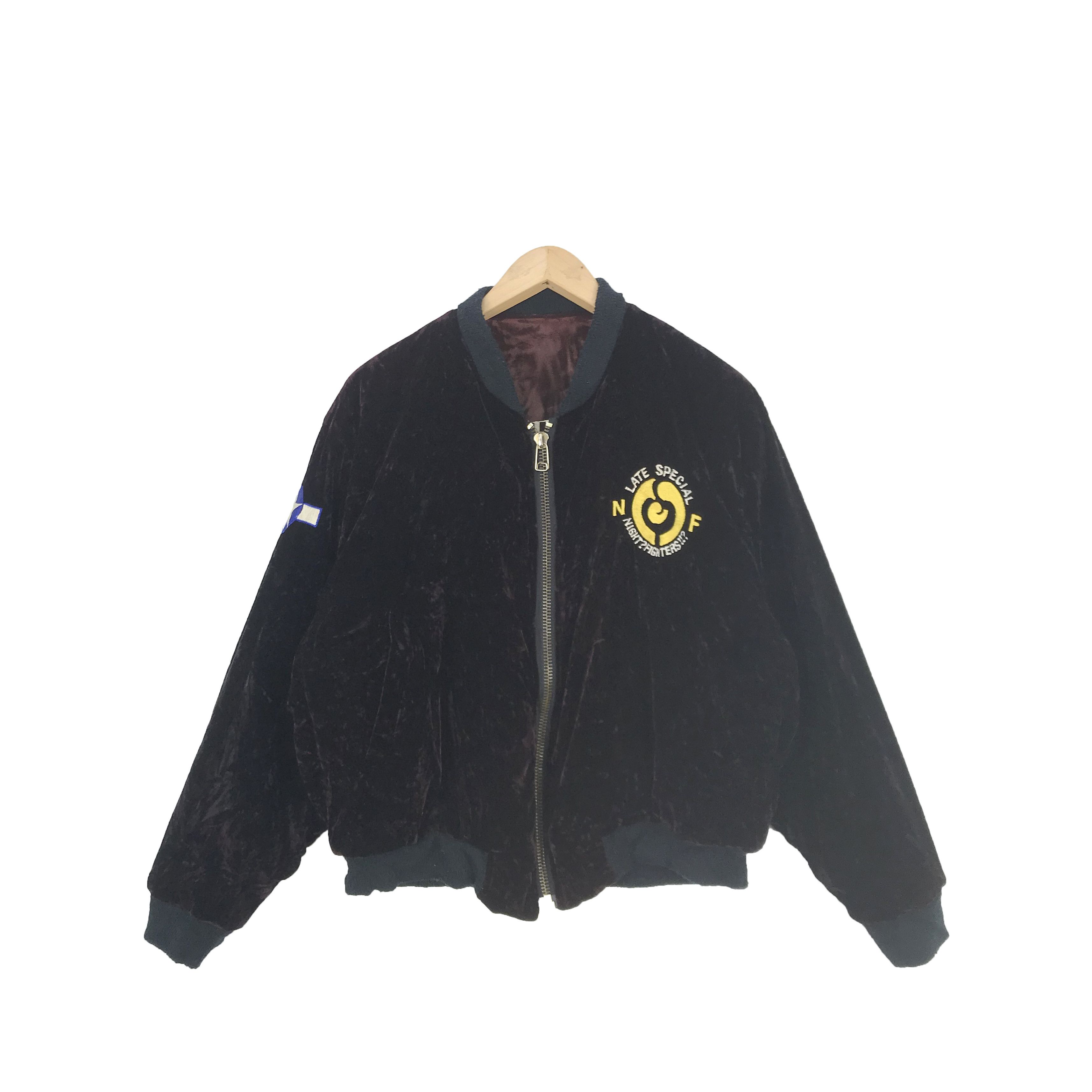 Japanese Brand Vintage Military Velvet Burgandy Reversible Bomber Jacket Size US L / EU 52-54 / 3 - 4 Thumbnail