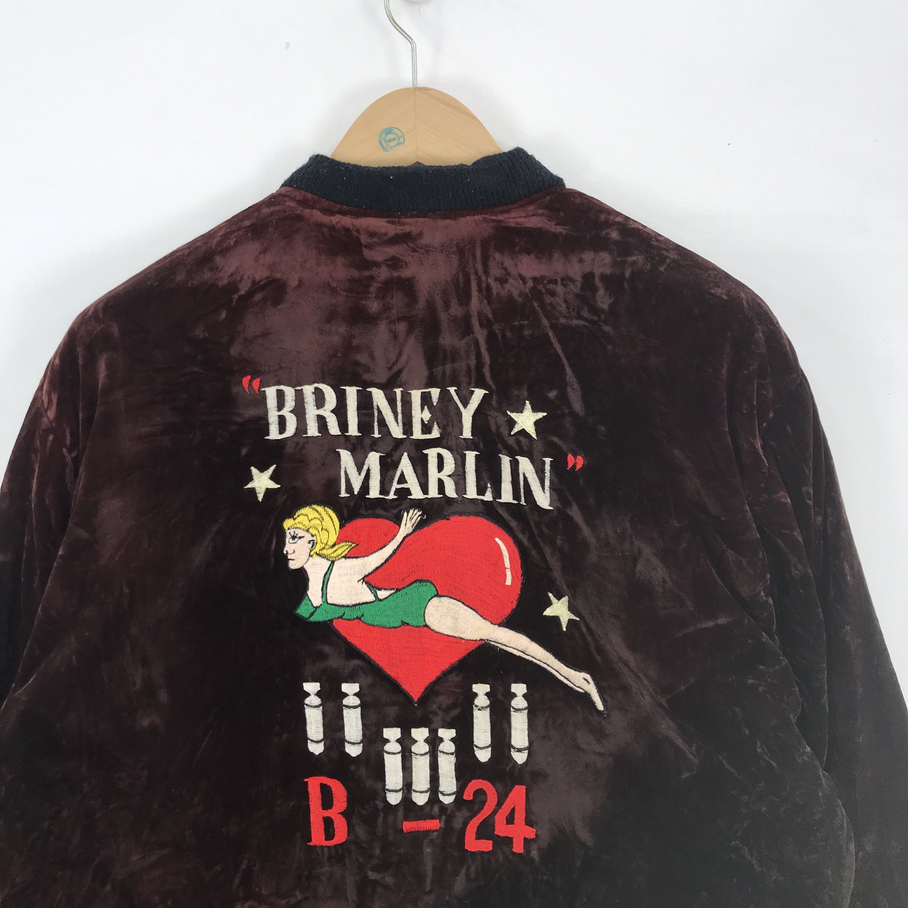 Japanese Brand Vintage Military Velvet Burgandy Reversible Bomber Jacket Size US L / EU 52-54 / 3 - 11 Thumbnail