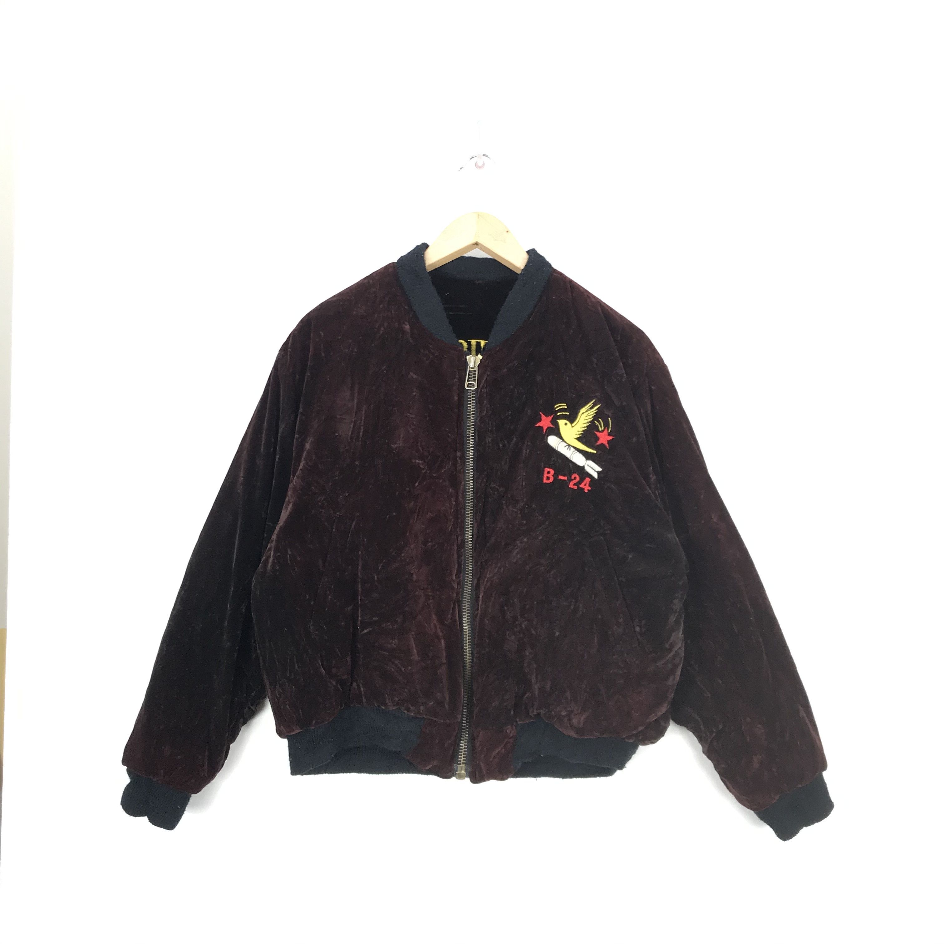 Japanese Brand Vintage Military Velvet Burgandy Reversible Bomber Jacket Size US L / EU 52-54 / 3 - 2 Thumbnail