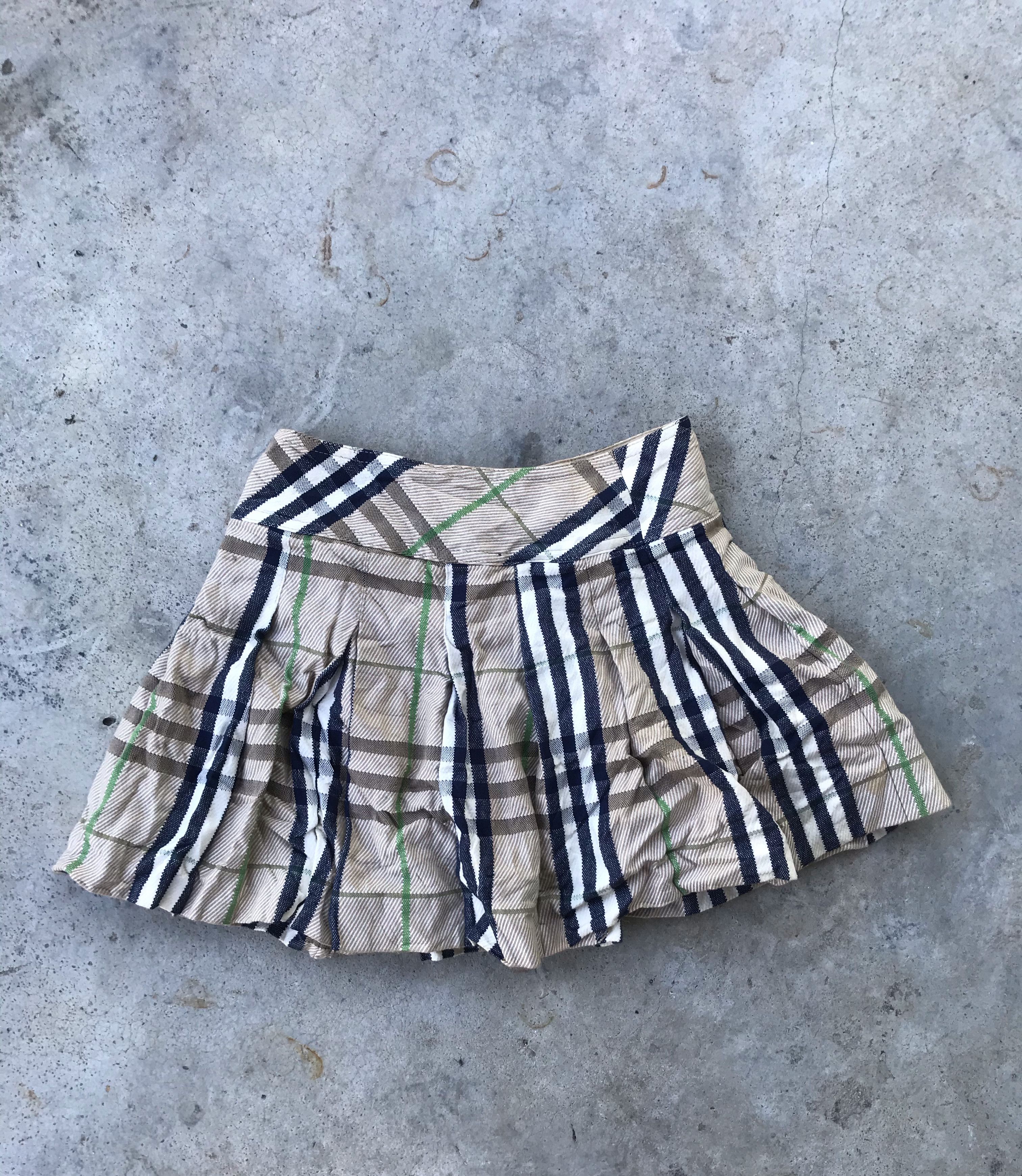 Burberry Burberry nova checked mini skirt Size 26" / US 2 / IT 38 - 3 Thumbnail