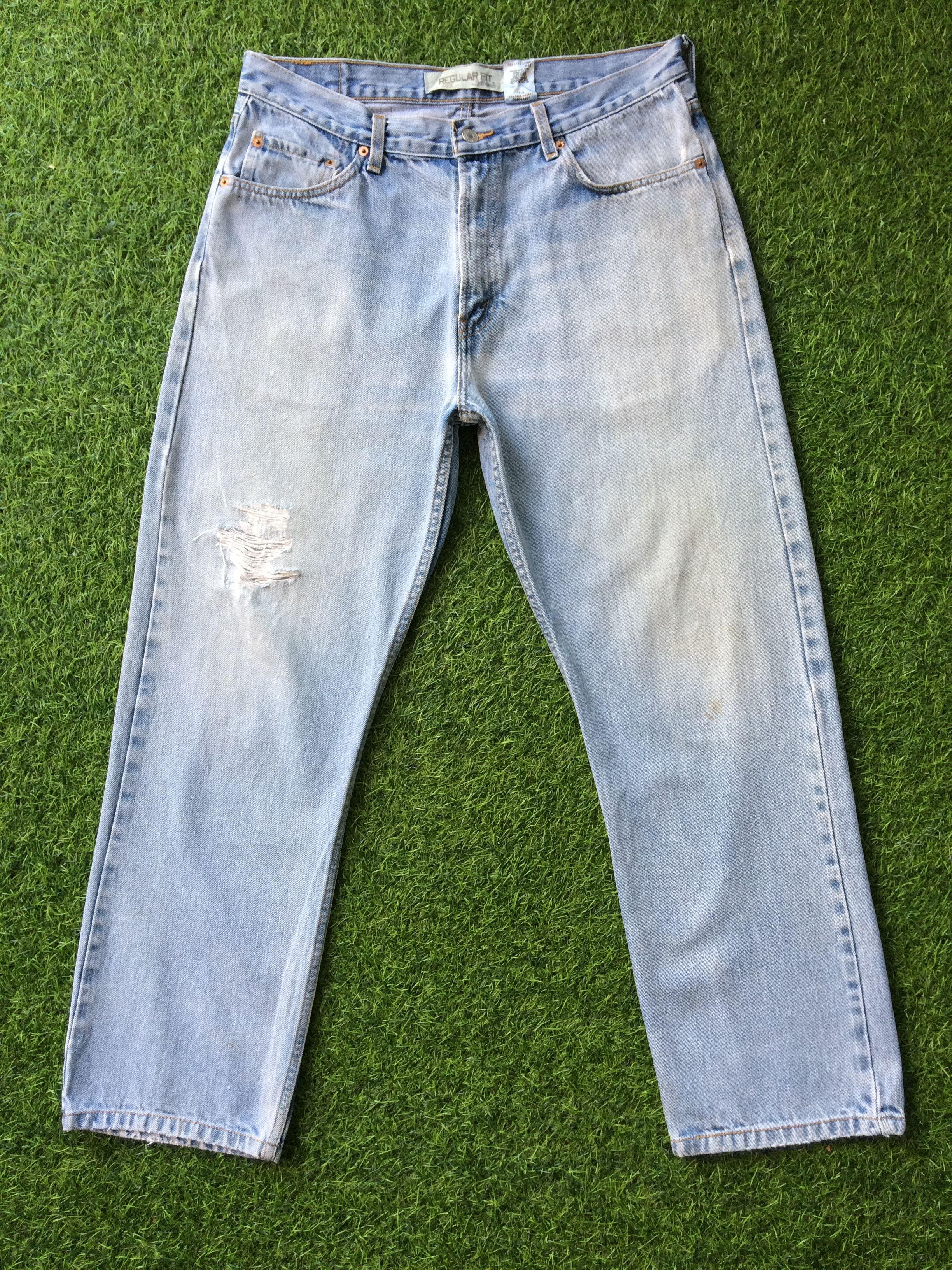 Levi's × Vintage Levis 505 Ripped Jeans #B-899 Size US 35 - 1 Thumbnail