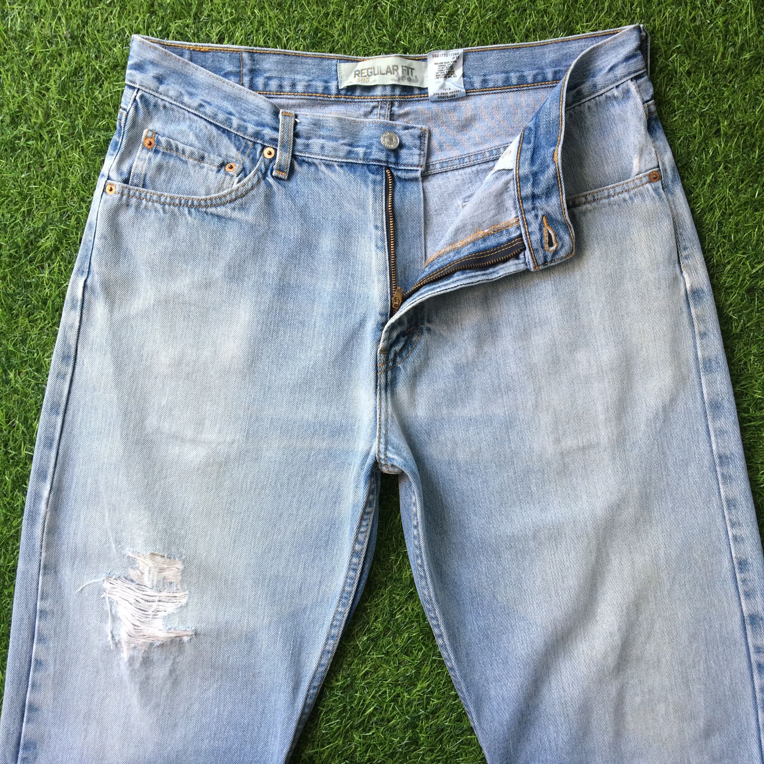 Levi's × Vintage Levis 505 Ripped Jeans #B-899 Size US 35 - 3 Thumbnail