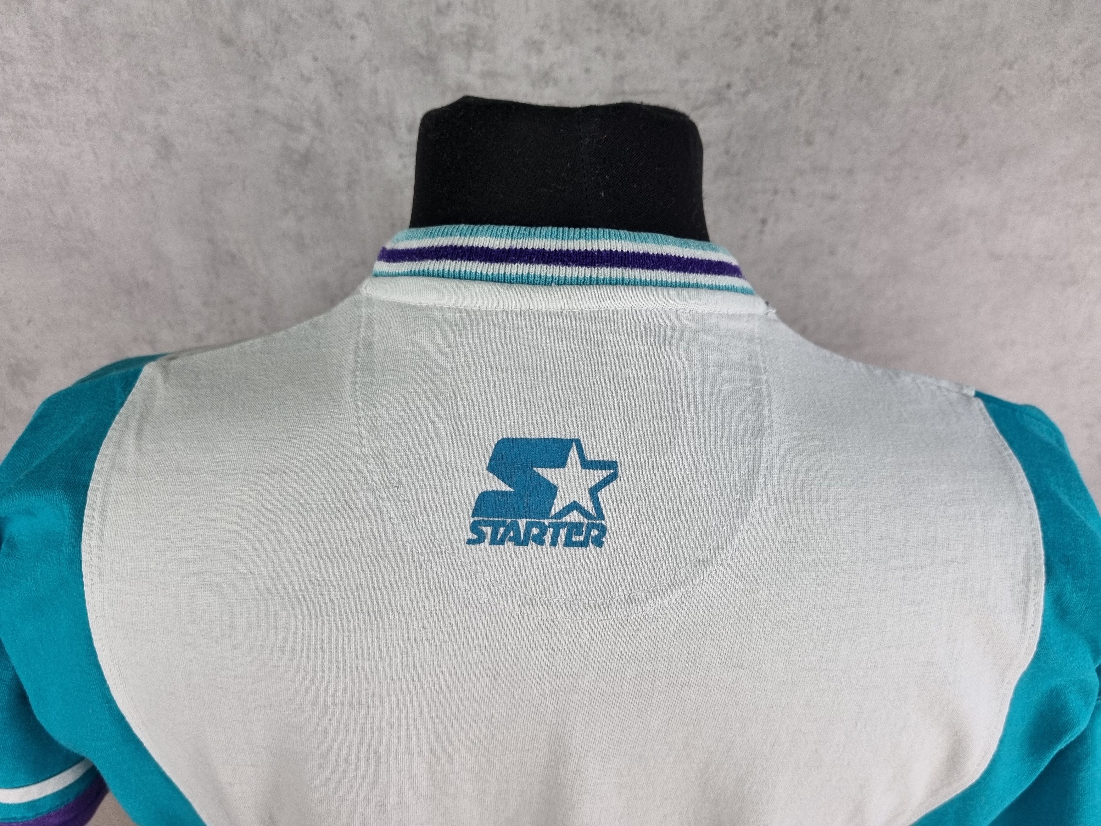 NBA × Starter × Vintage 90s Vintage Starter NBA Charlotte Hornets Rare Tee Shirt Size US M / EU 48-50 / 2 - 12 Thumbnail