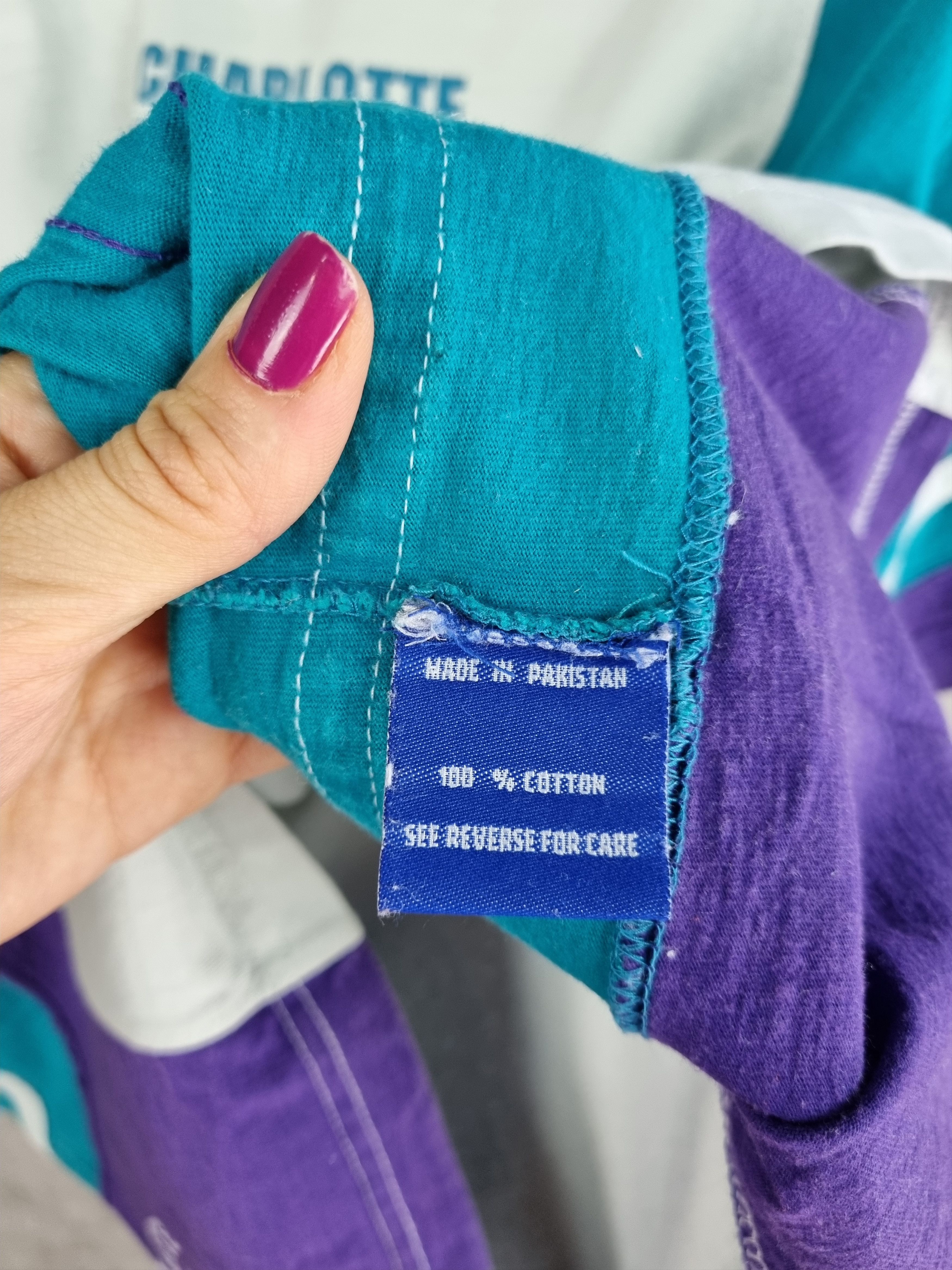 NBA × Starter × Vintage 90s Vintage Starter NBA Charlotte Hornets Rare Tee Shirt Size US M / EU 48-50 / 2 - 11 Thumbnail