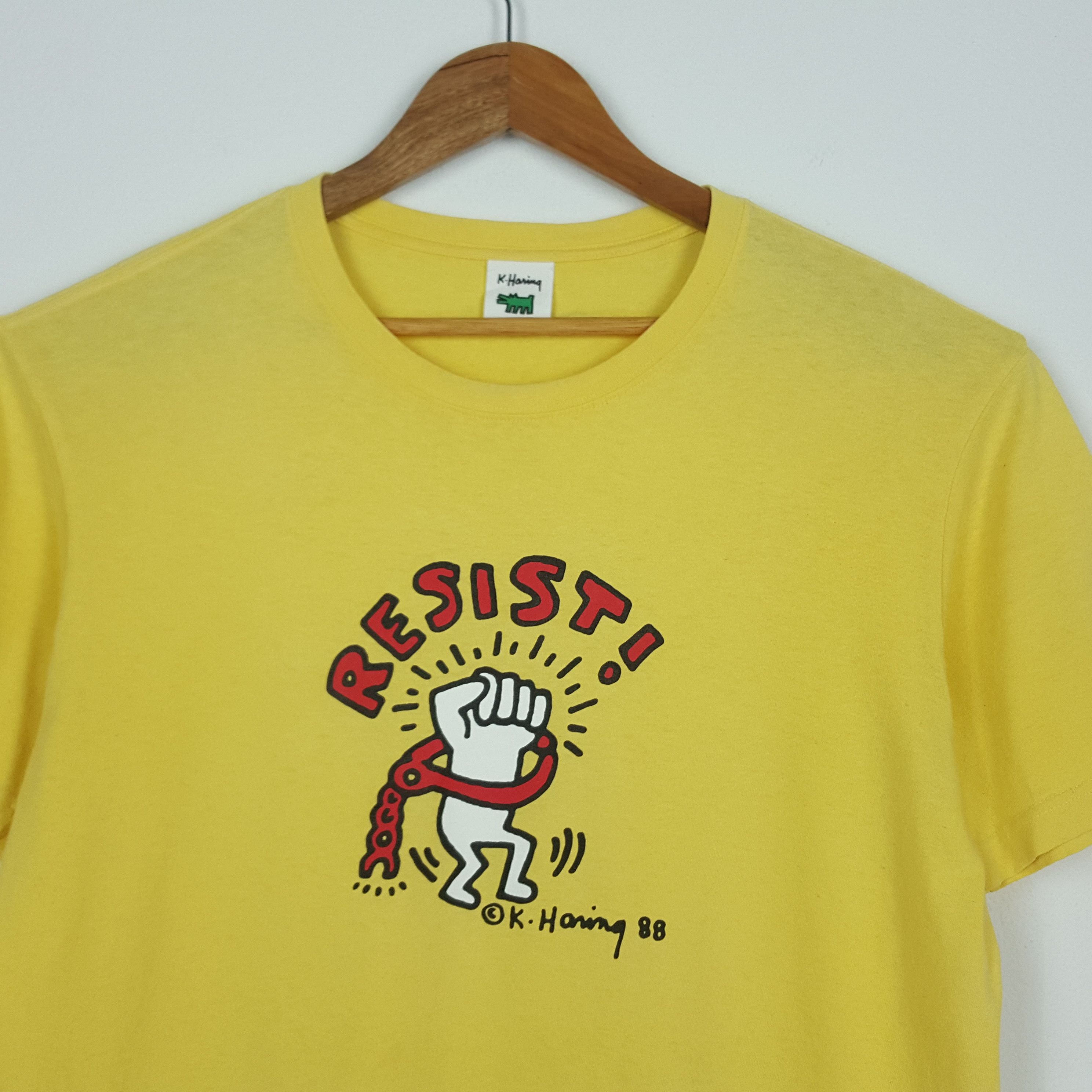 Japanese Brand × Vintage Vintage KEITH HARING RESIST K.Haring 88 Design t-shirt Size US L / EU 52-54 / 3 - 4 Thumbnail