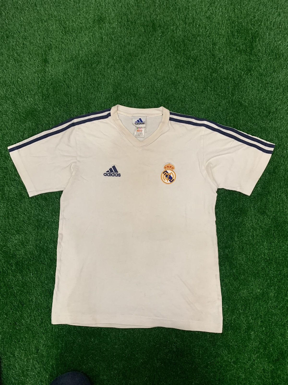 Adidas Vintage Y2K Real Madrid x Zidane Adidas T-Shirt Size US S / EU 44-46 / 1 - 1 Thumbnail
