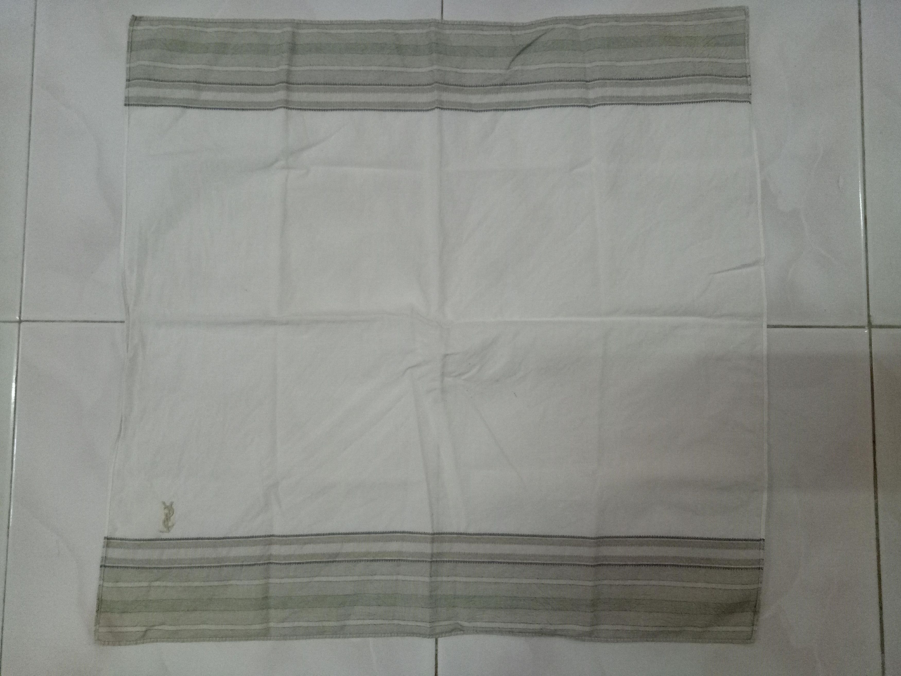 Yves Saint Laurent Handky Yves Saint Lauren YSL Flower Handkerchief Size ONE SIZE - 5 Thumbnail
