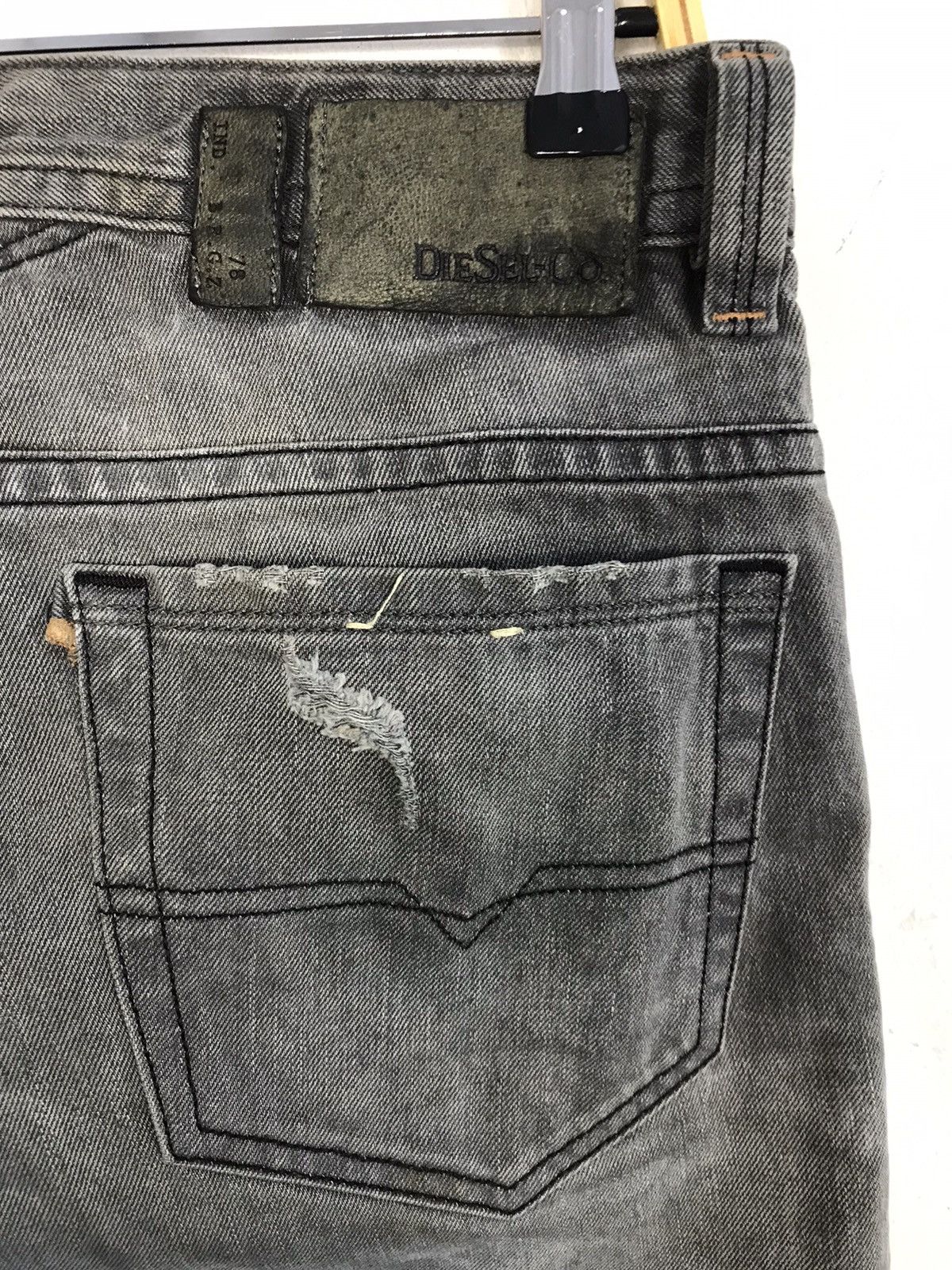 Diesel × Vintage Vintage Diesel Distressed Denim Jeans Size US 32 / EU 48 - 12 Thumbnail