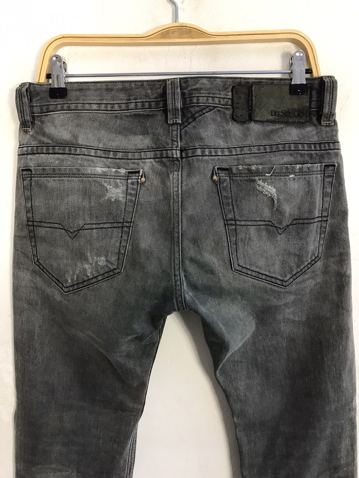 Diesel × Vintage Vintage Diesel Distressed Denim Jeans Size US 32 / EU 48 - 11 Thumbnail
