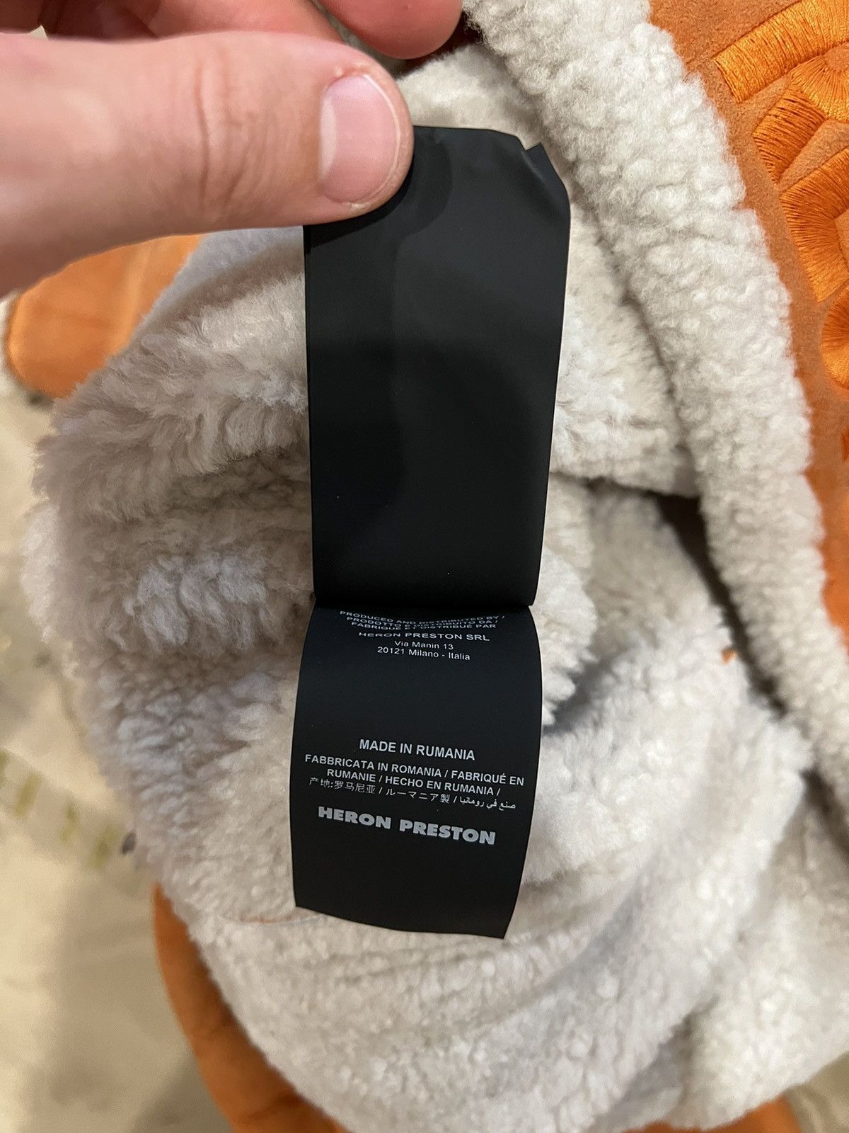 Heron Preston HERON PRESTON Orange Shearling Collar size M $3000 Size US M / EU 48-50 / 2 - 6 Thumbnail