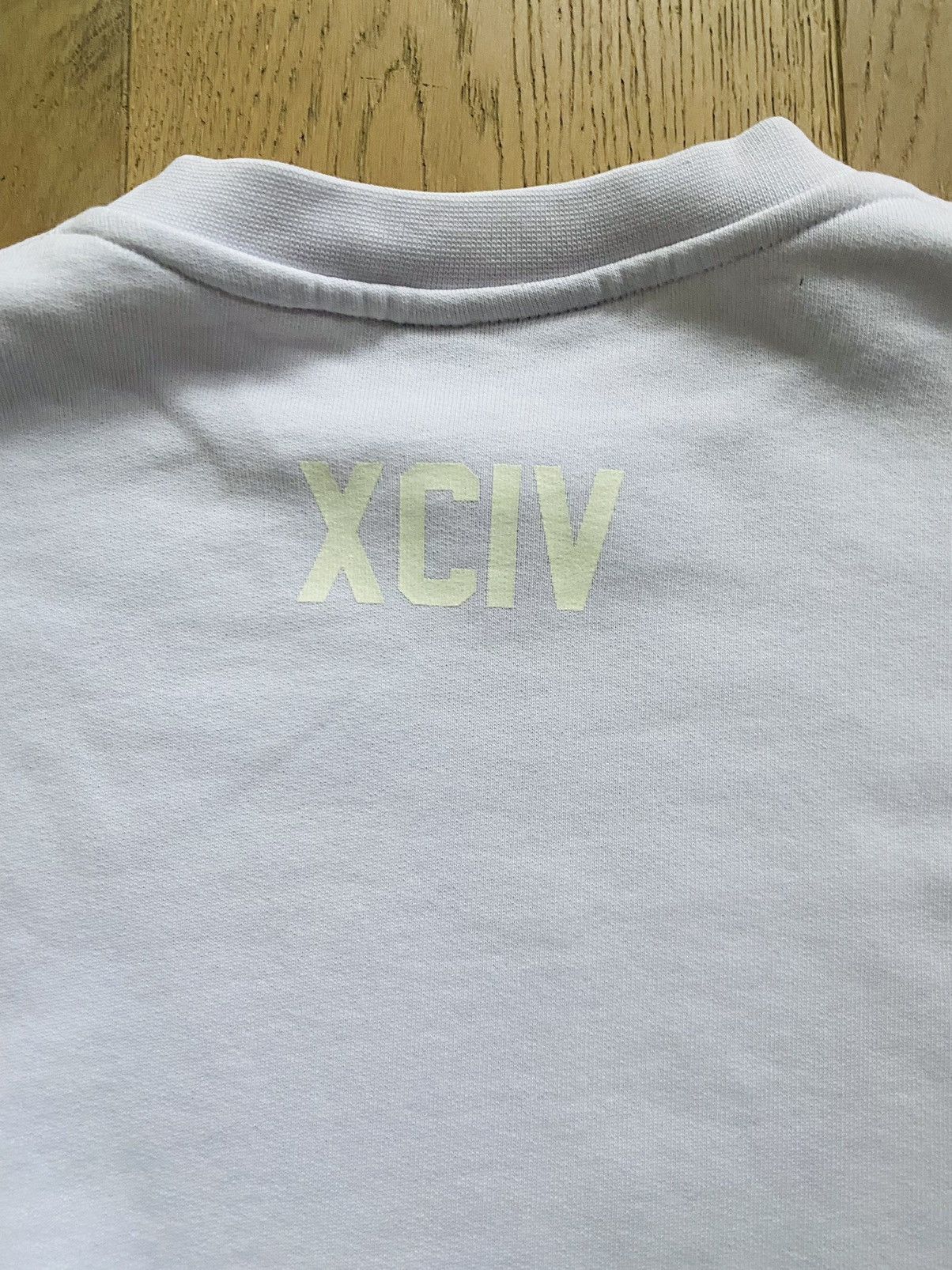 GCDS GCDS White logo glow in the dark crewneck sweater sz S Size US S / EU 44-46 / 1 - 4 Thumbnail