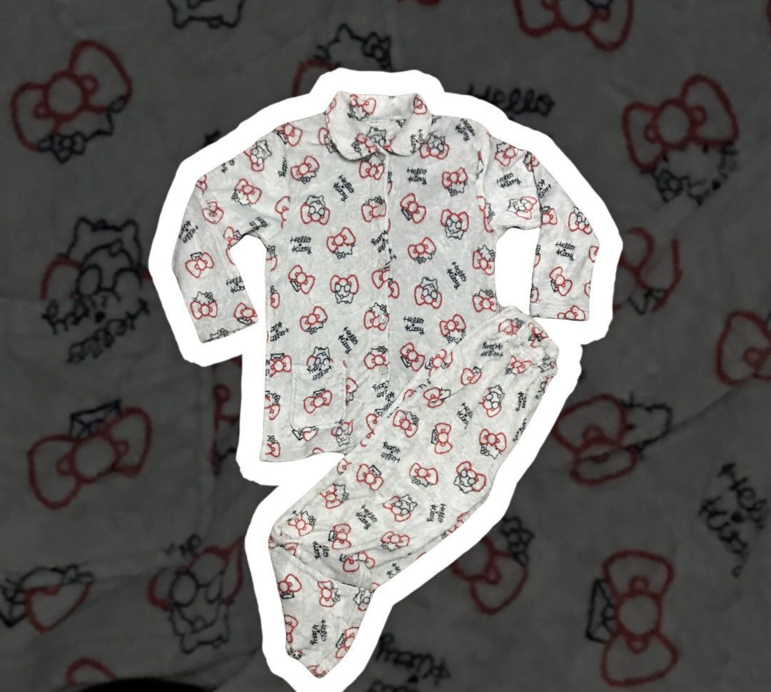 Japanese Brand × Vintage Hello kitty fullprint pyjamas one set size M Size US M / EU 48-50 / 2 - 2 Thumbnail