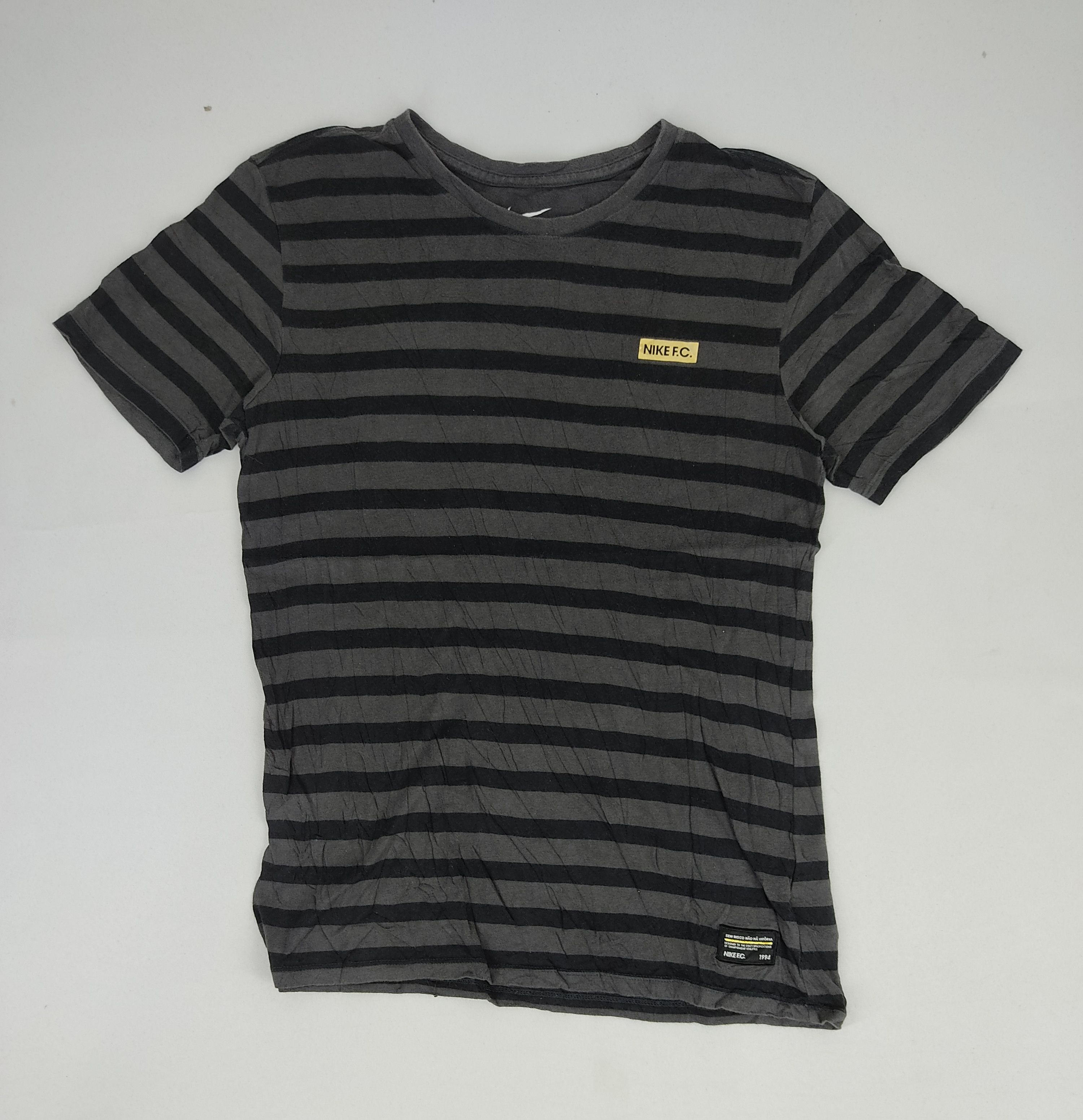 Nike Nike F.C Striped Swoosh Logo Spell Out Nice Design Printed Size US S / EU 44-46 / 1 - 1 Thumbnail