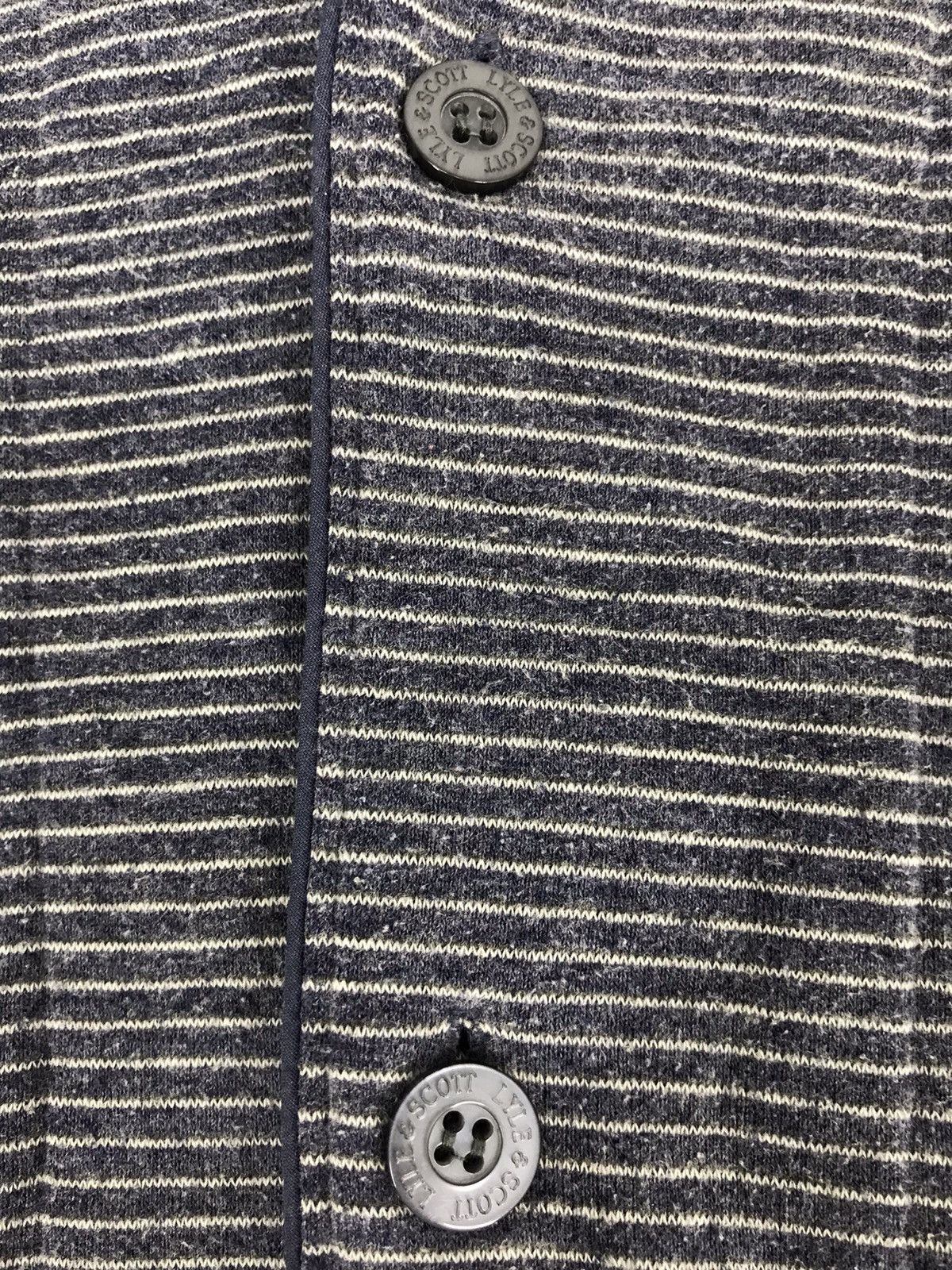 Other Lyle & Scott Collection Logo Button Up Down Shirt Size US L / EU 52-54 / 3 - 9 Thumbnail