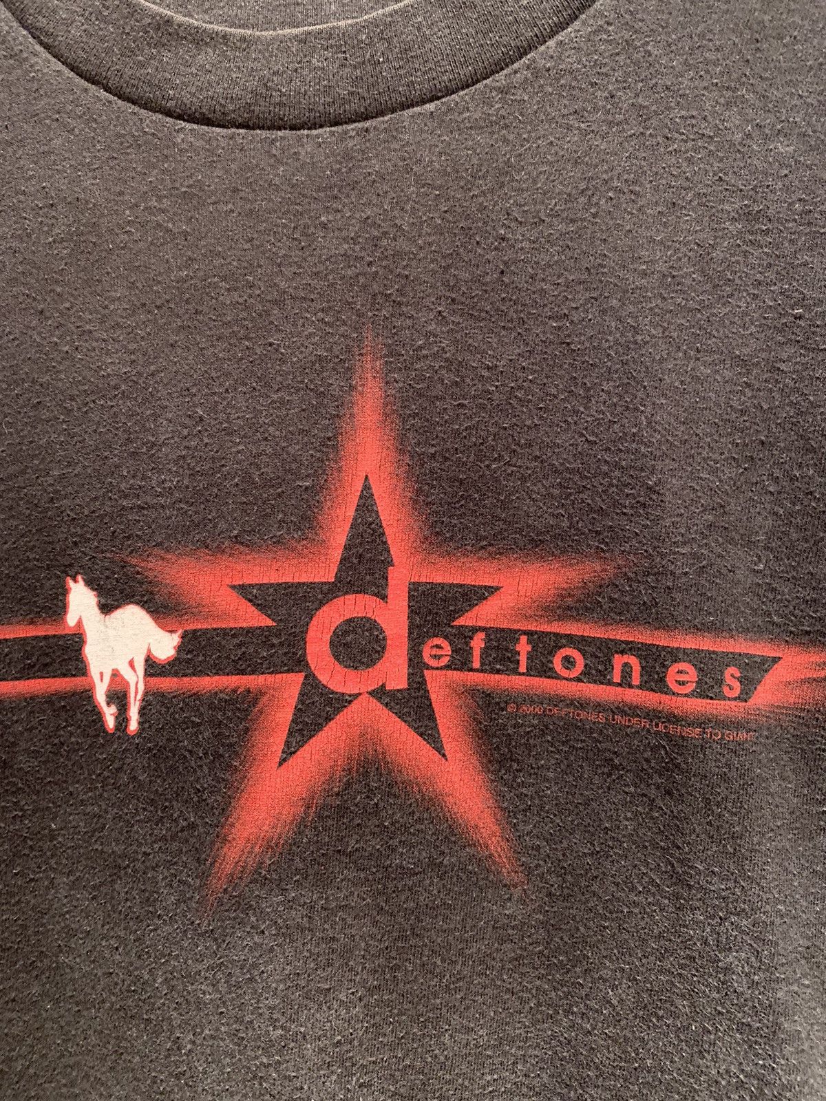 Band Tees × Vintage *RARE* Vintage 2000 Deftones White Pony Giant Band T-Shirt Size US M / EU 48-50 / 2 - 4 Thumbnail