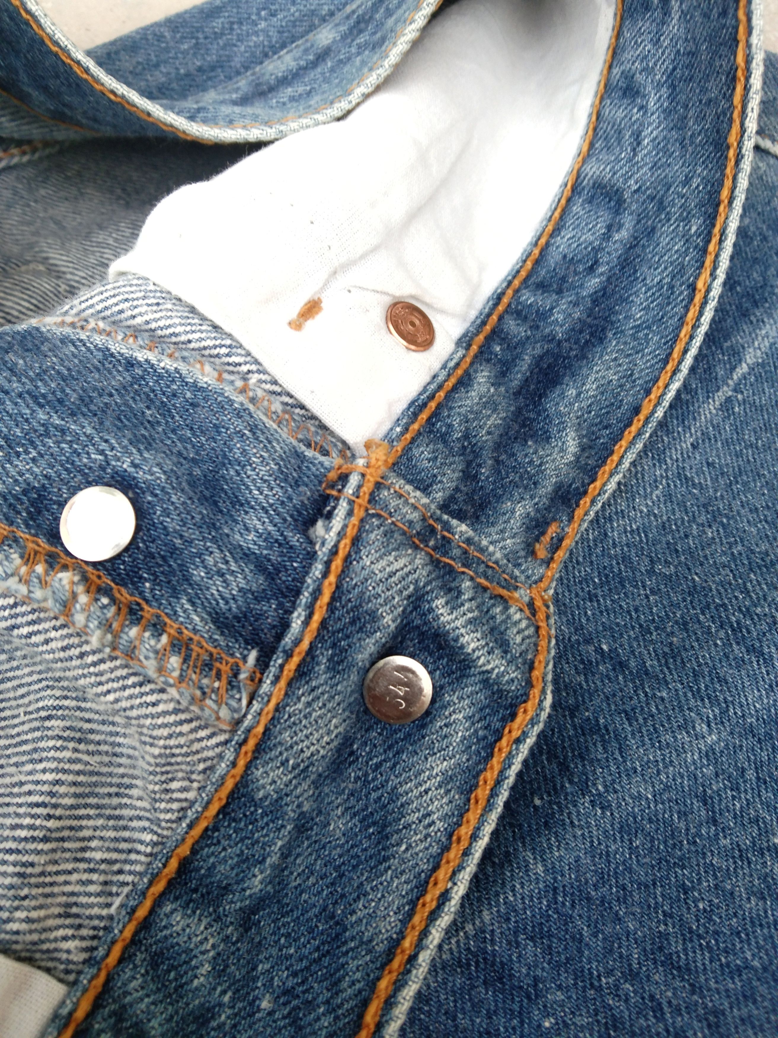 Levi's 90s Vintage Levi's 501 Made In USA Distressed Jeans 30x32 Size US 30 / EU 46 - 6 Thumbnail