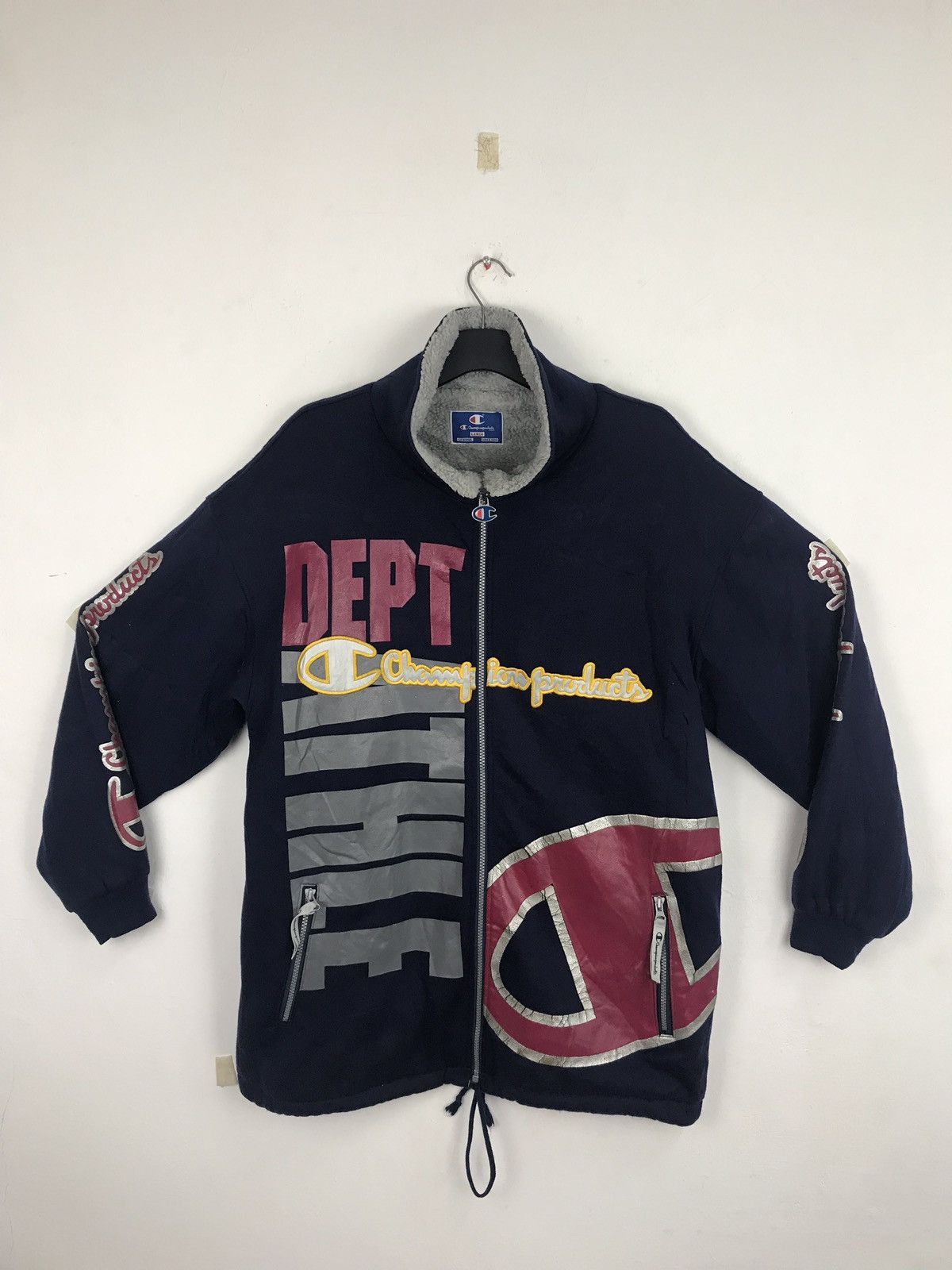 Champion Vintage Champion Championship Product Sherpa Big Logo Size US L / EU 52-54 / 3 - 1 Thumbnail