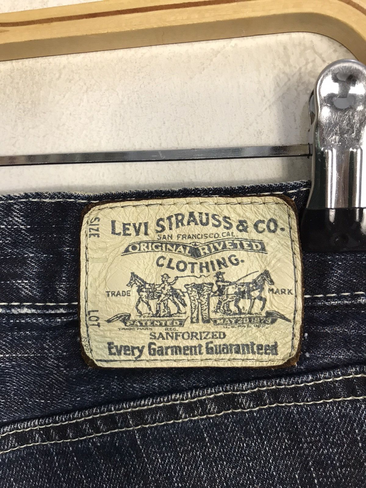 Japanese Brand Vintage Levi’s Lot 503 Light Wash Denim Jeans Style Size US 31 - 14 Thumbnail