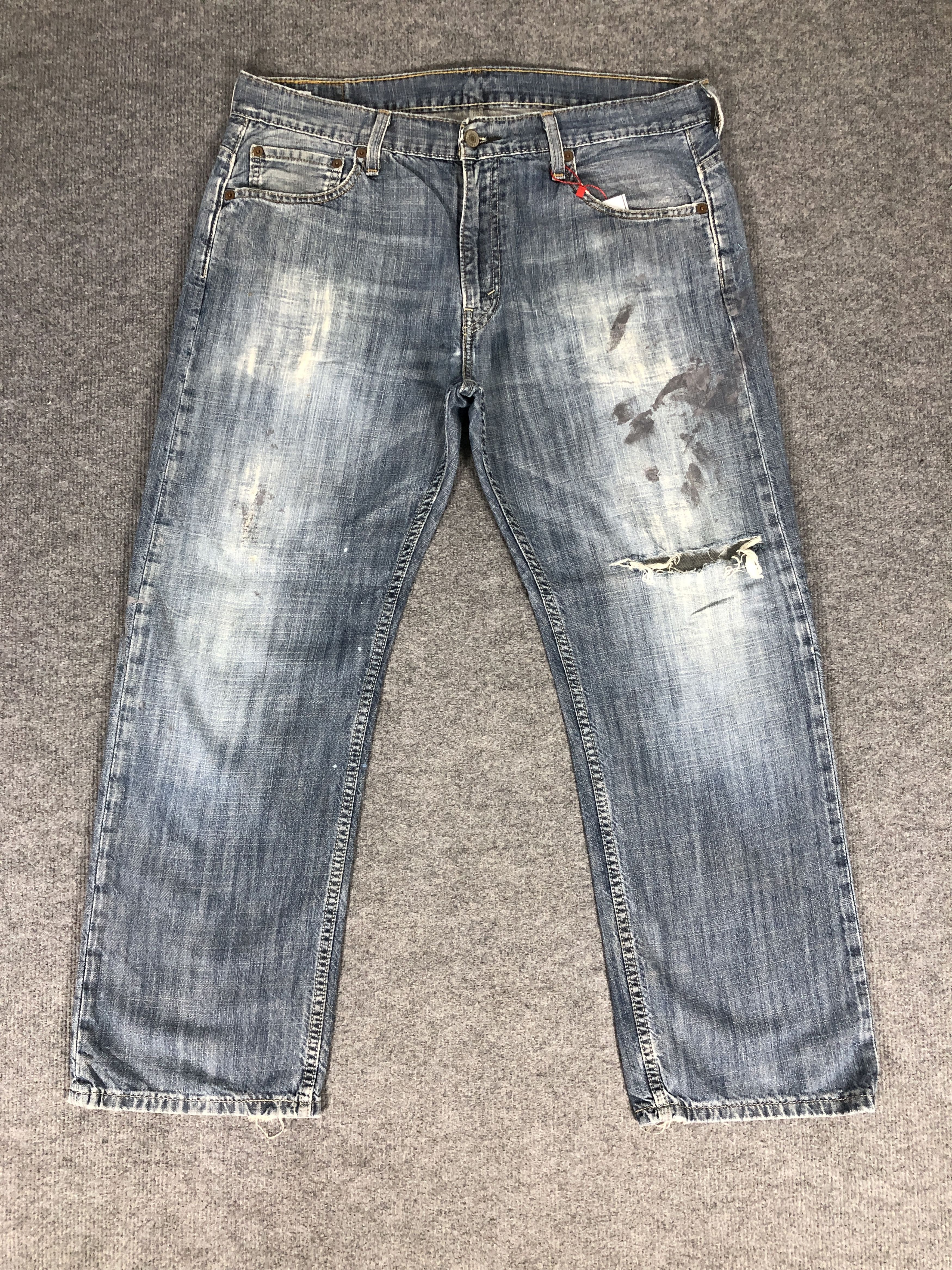 Levi's Vintage Y2k Levi's 569 Distress Faded Blue Denim Jean Size US 37 - 1 Thumbnail
