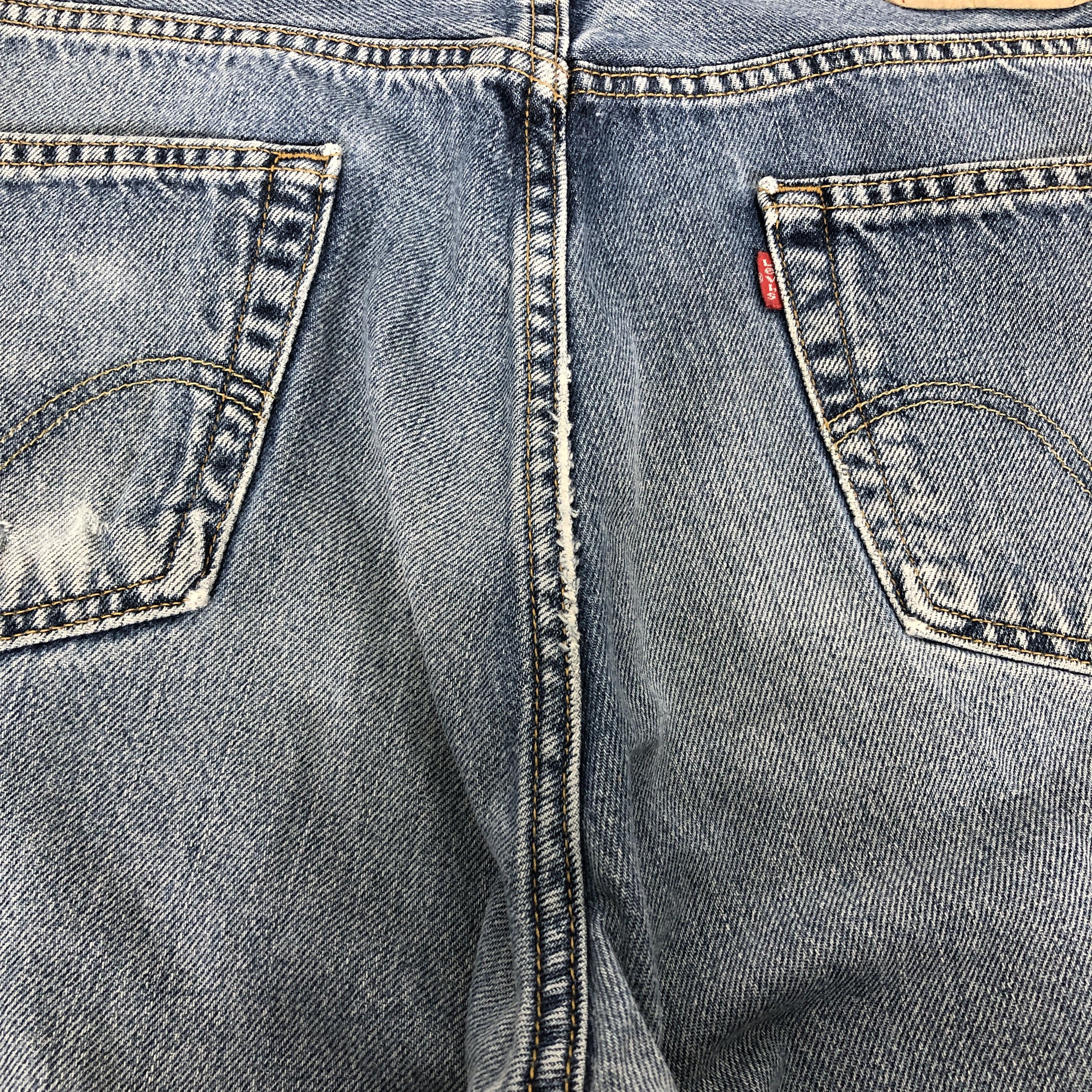 Levi's Vintage Y2k Levi's 550 Distress Relaxed Fit Denim Jean Size US 36 / EU 52 - 16 Thumbnail
