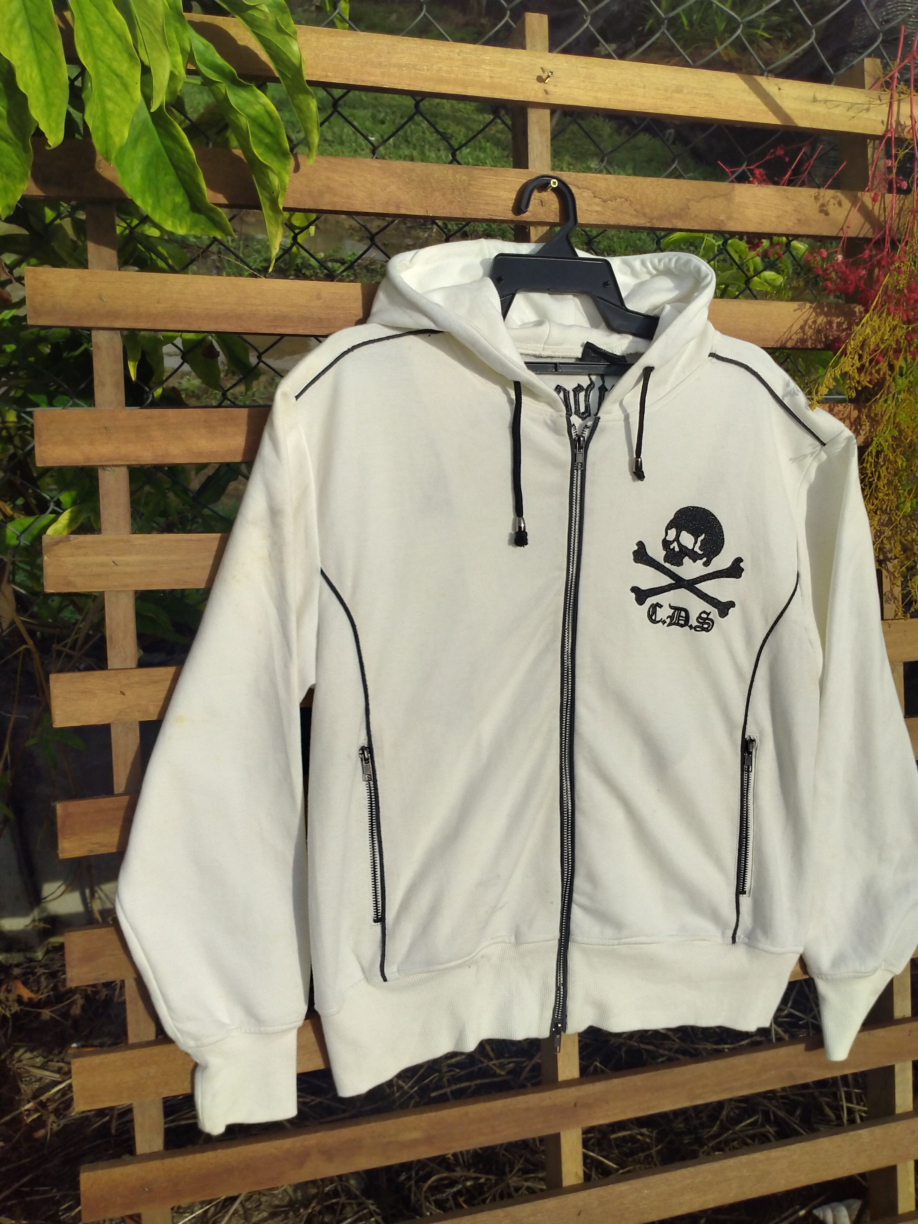 Other BLACK SENSE EMBROIDERED SPELL OUT SKULL HOODIE Size US XL / EU 56 / 4 - 2 Thumbnail