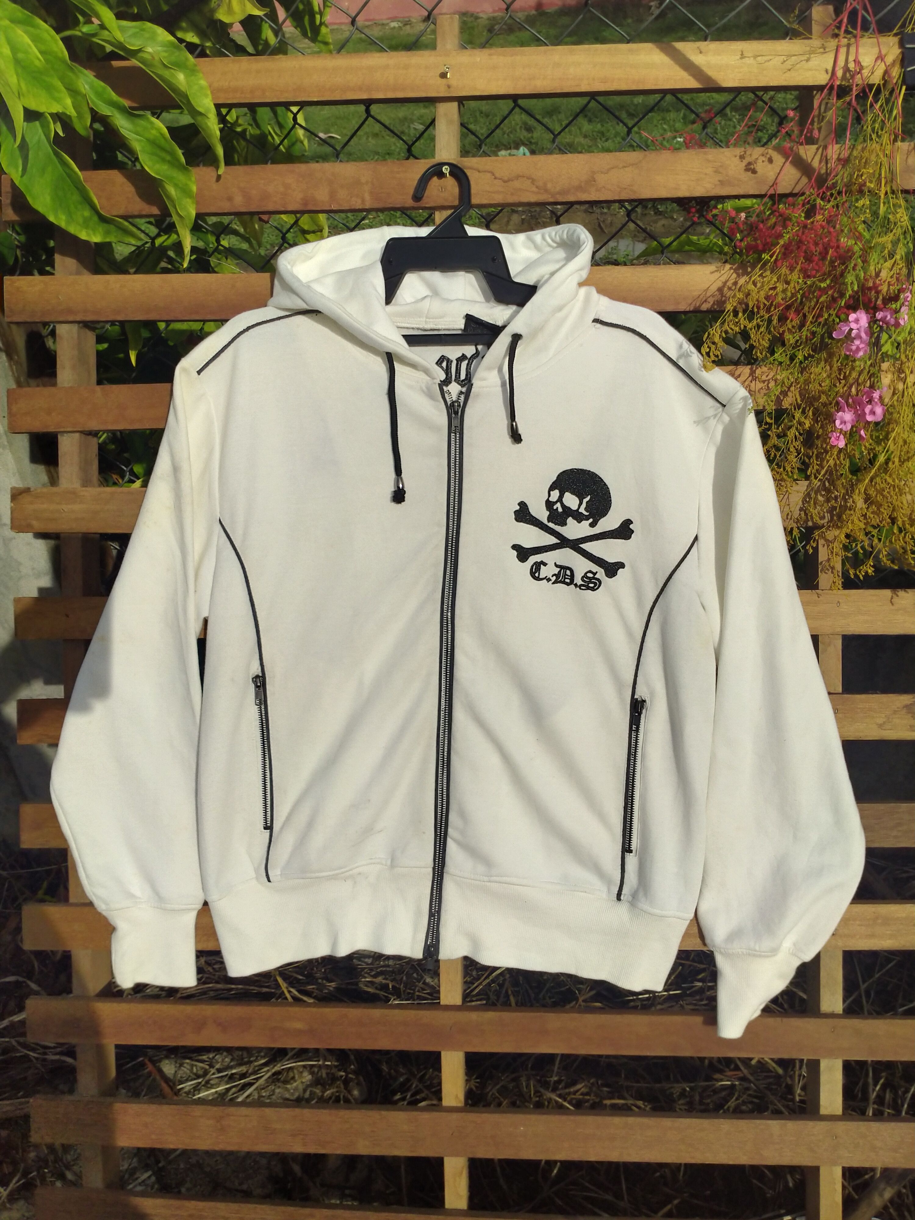 Other BLACK SENSE EMBROIDERED SPELL OUT SKULL HOODIE Size US XL / EU 56 / 4 - 1 Thumbnail