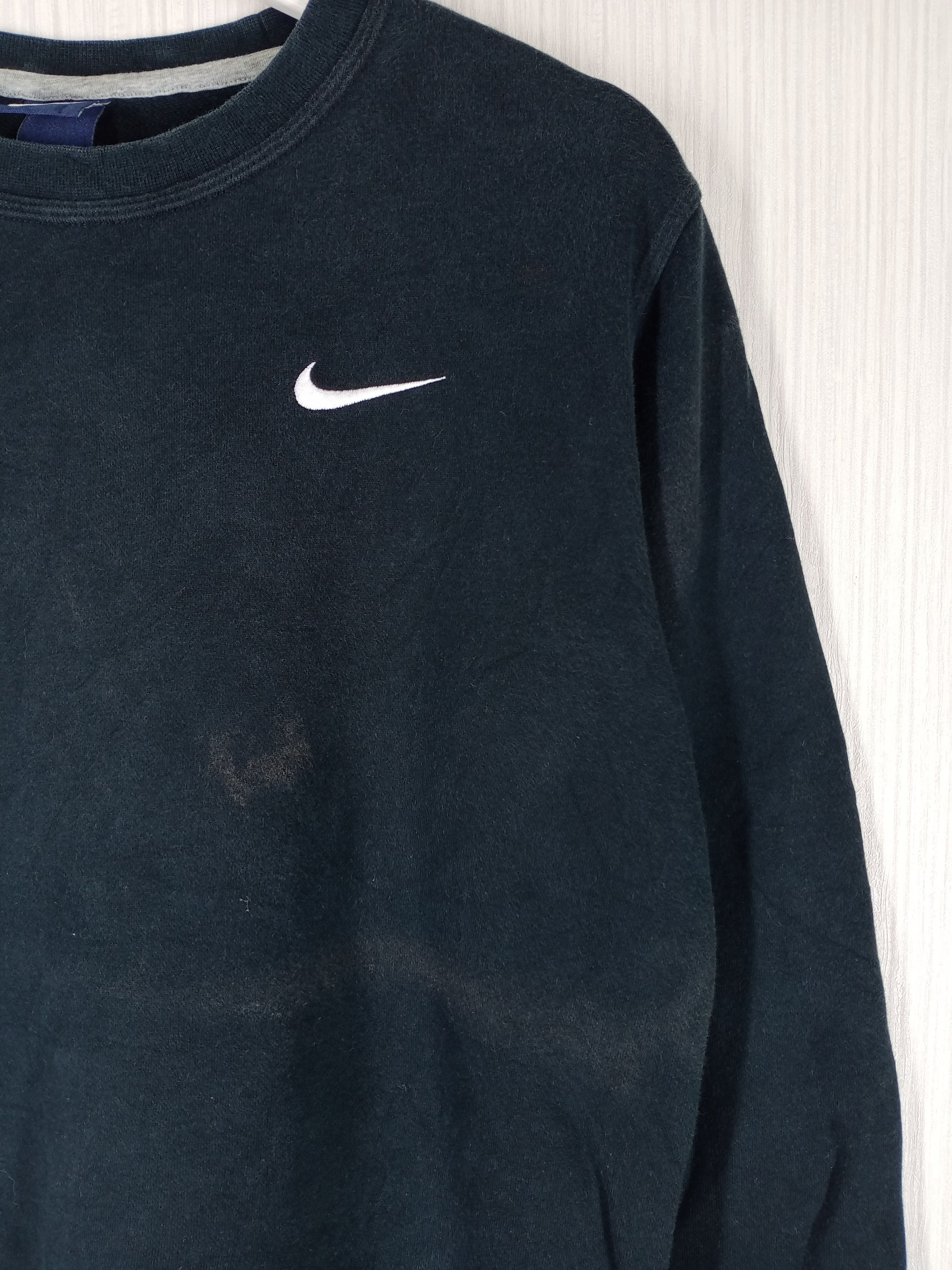 Nike Vintage Nike Embroidered Small Logo Sweatshirt Size US M / EU 48-50 / 2 - 4 Thumbnail