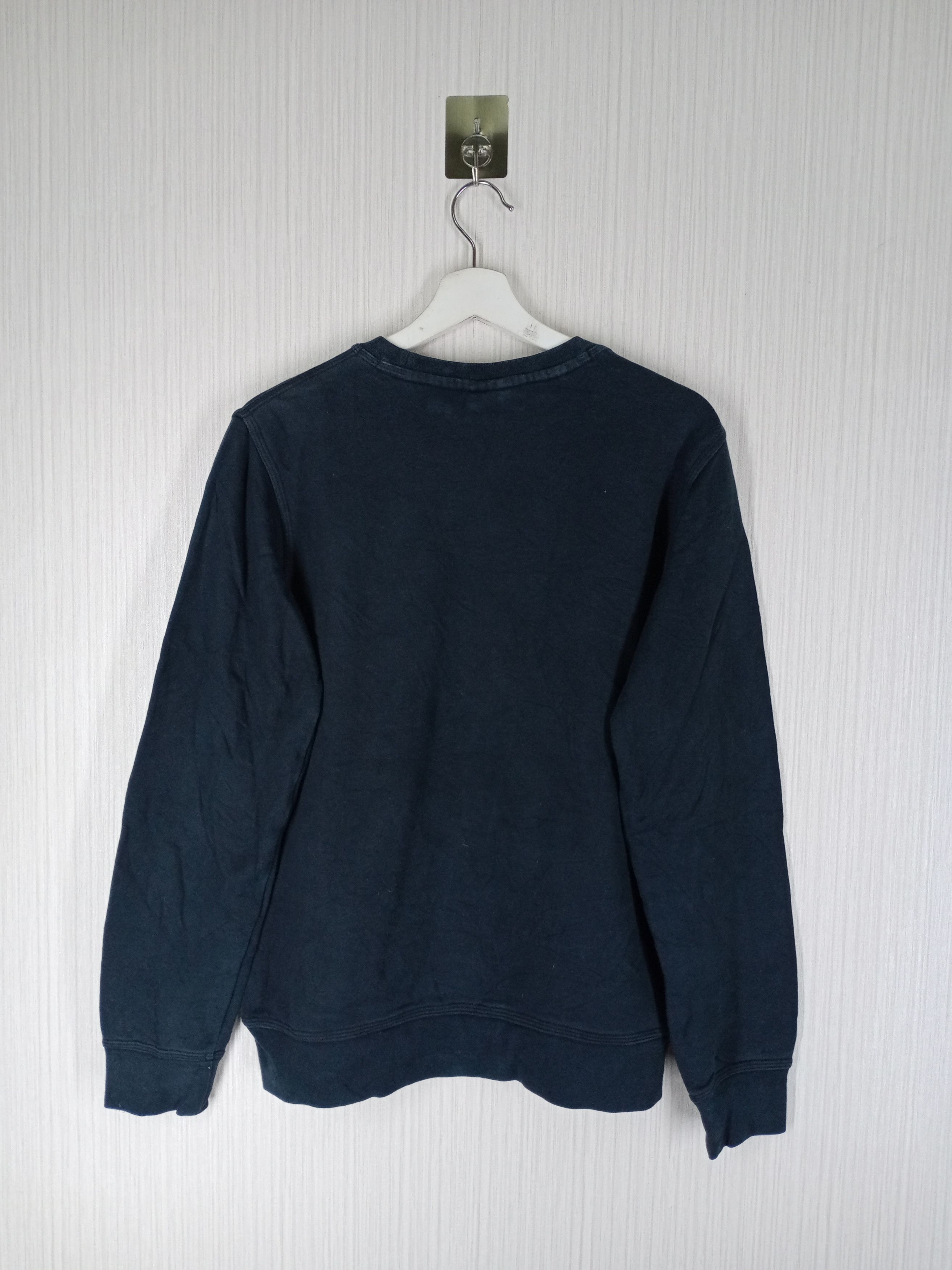 Nike Vintage Nike Embroidered Small Logo Sweatshirt Size US M / EU 48-50 / 2 - 5 Thumbnail