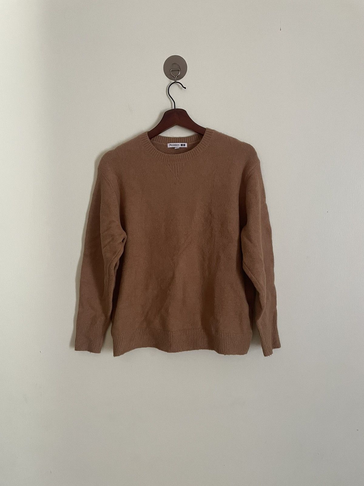 JW Anderson × Uniqlo J.W.Anderson X Uniqlo sweatshirt Size S / US 4 / IT 40 - 1 Thumbnail