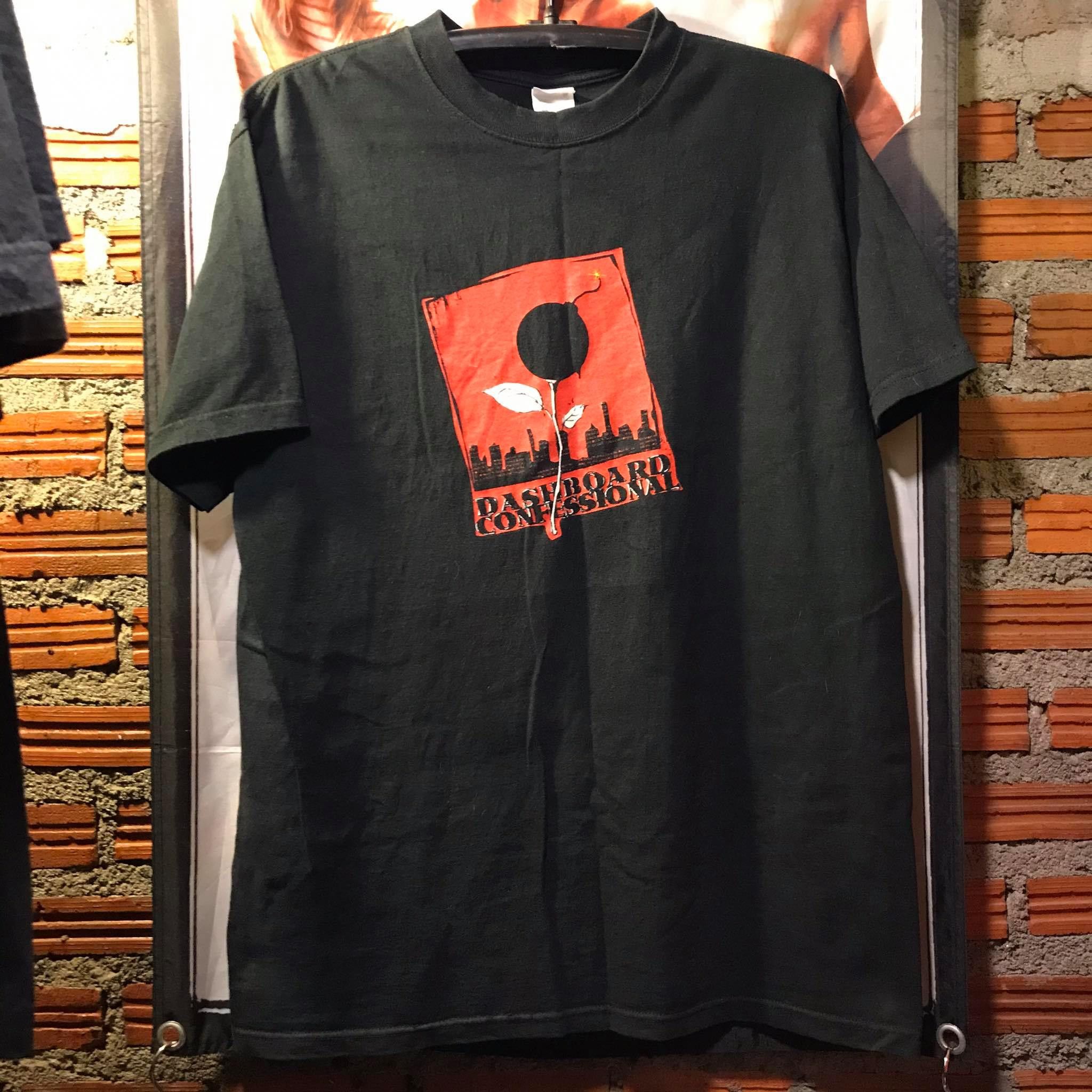 Band Tees Dashboard Confessional Emo Band Tee 00s Size US L / EU 52-54 / 3 - 1 Thumbnail