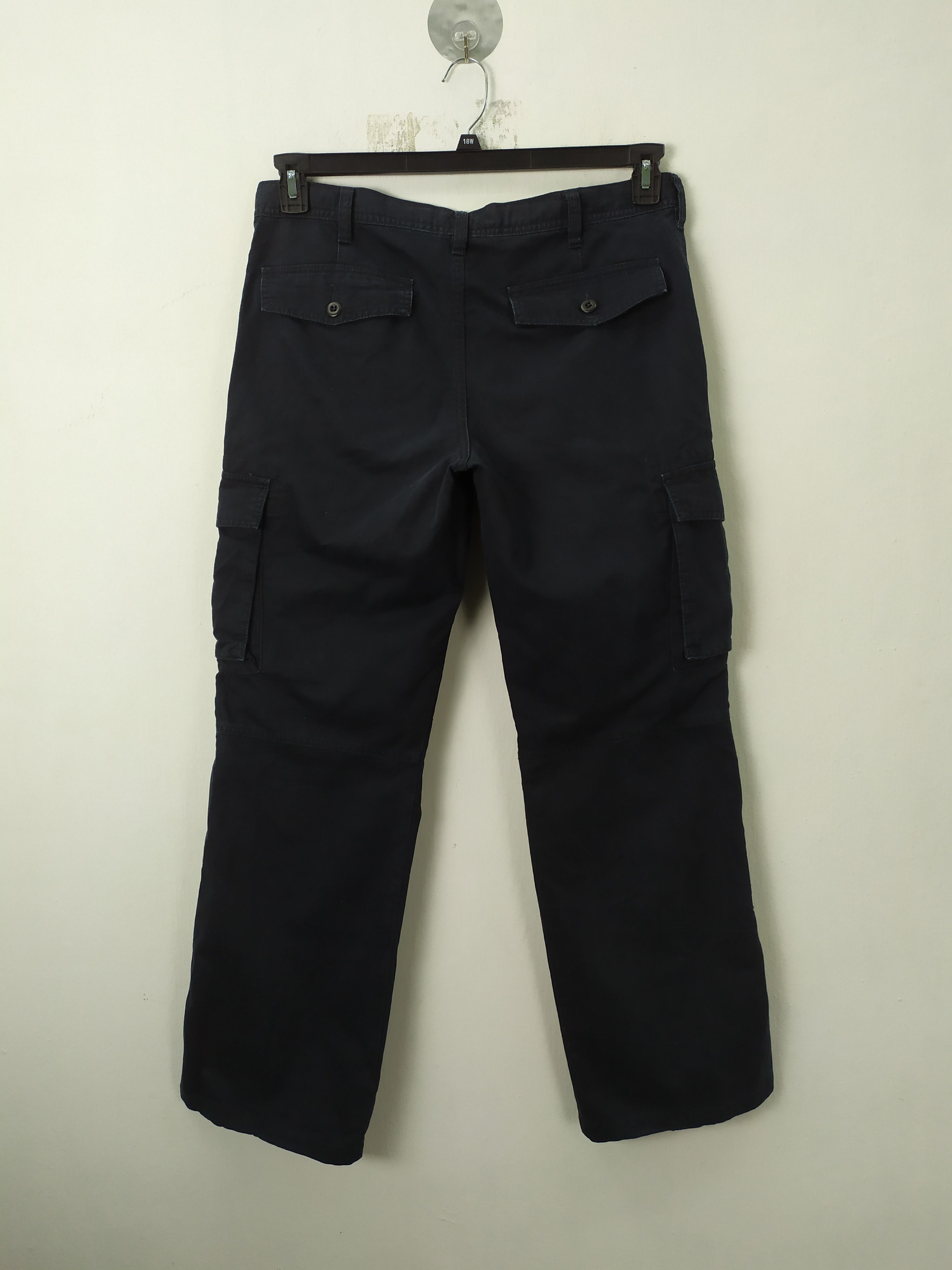 Japanese Brand JAPANESE BRAND BLACK CARGO PANTS Size US 34 / EU 50 - 13 Thumbnail