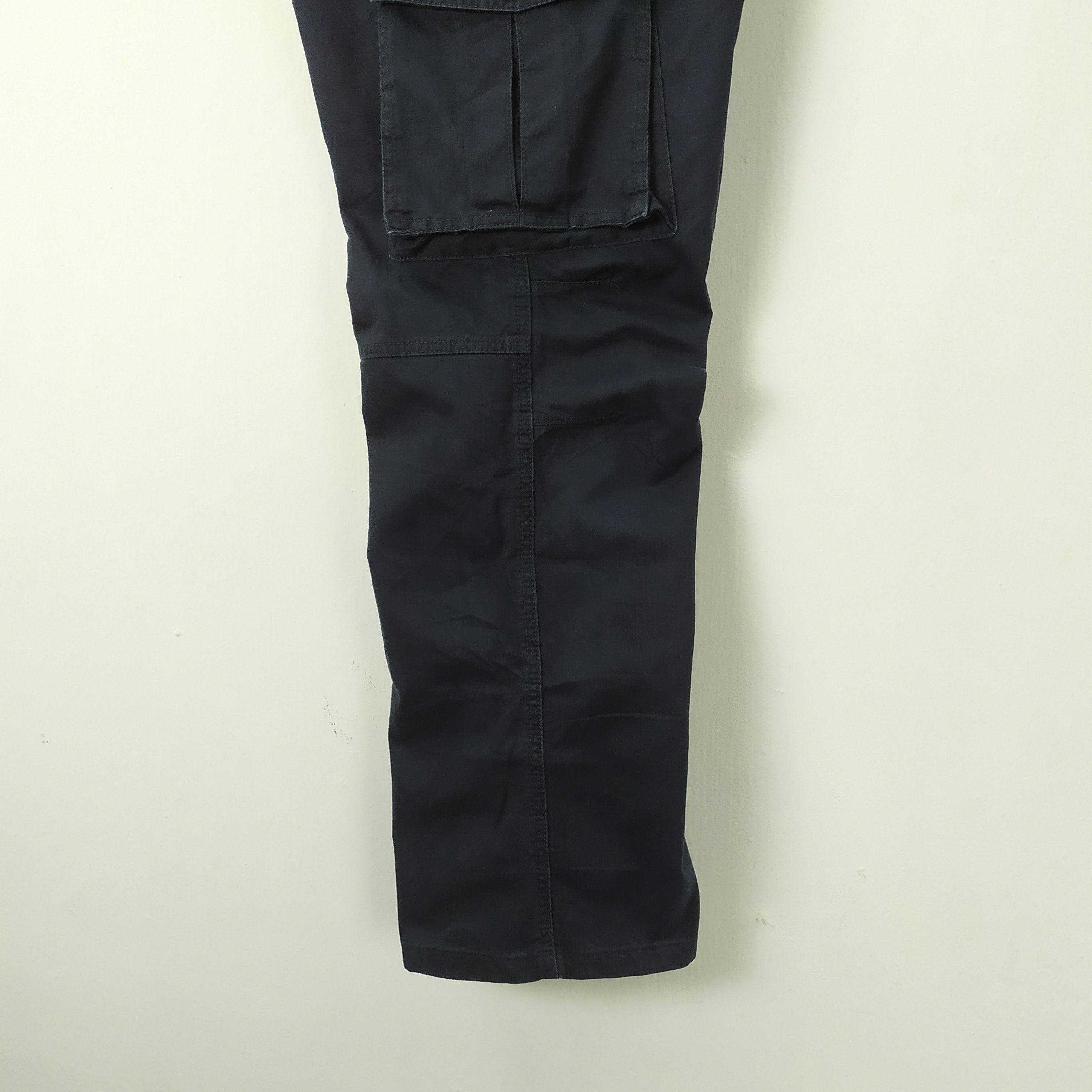 Japanese Brand JAPANESE BRAND BLACK CARGO PANTS Size US 34 / EU 50 - 15 Thumbnail
