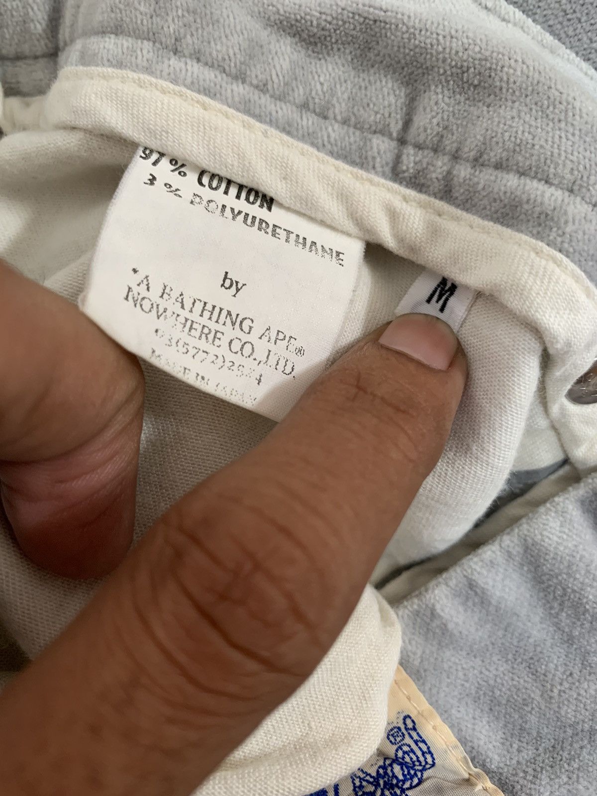 Bape × Japanese Brand × Vintage Vintage bape a bathing ape velvet pant Size US 30 / EU 46 - 6 Thumbnail