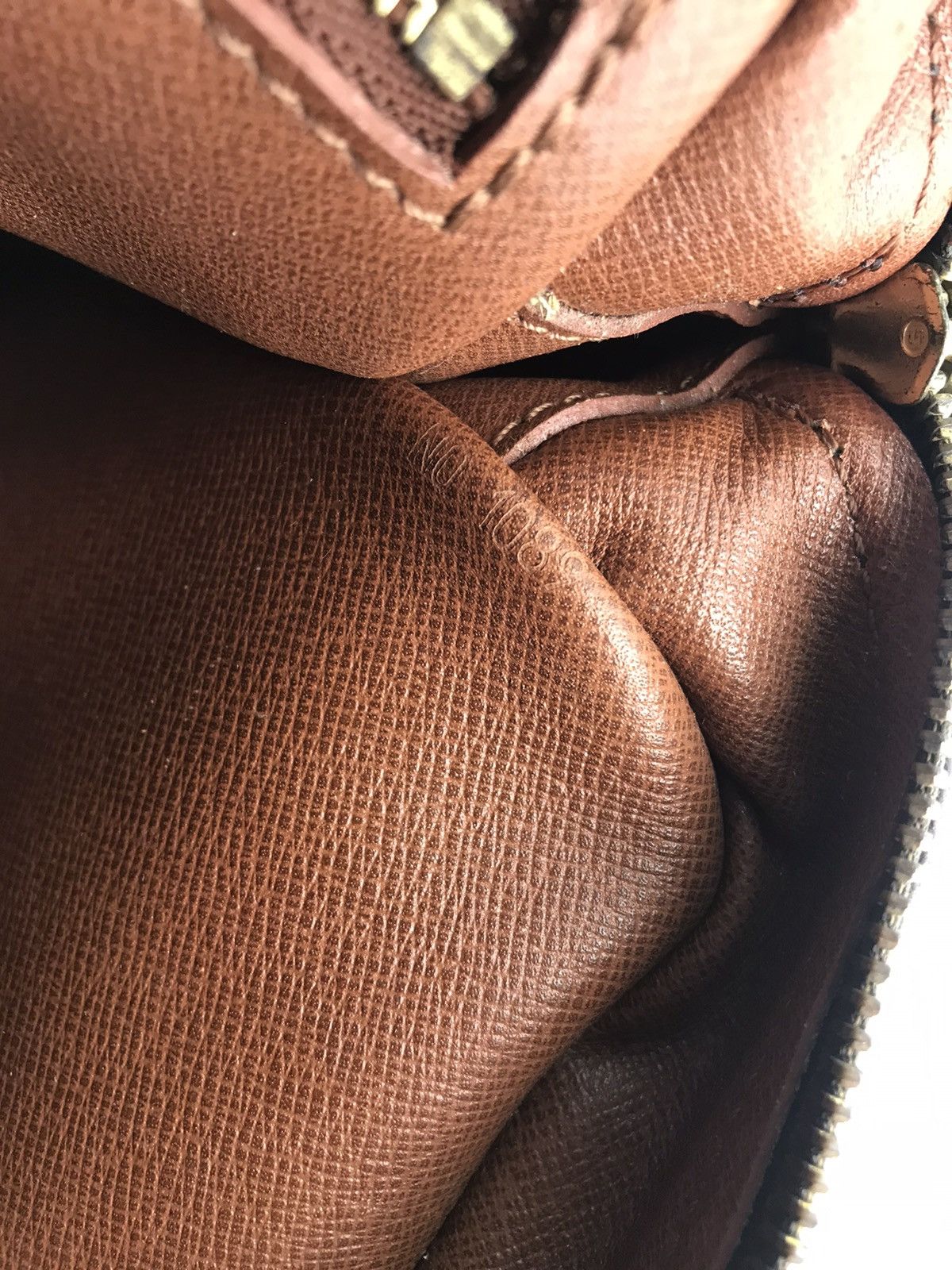 Louis Vuitton ❌Final Drop❌Authentic Louis Vuitton Trocadero 30 Shoulderbag Size ONE SIZE - 25 Thumbnail
