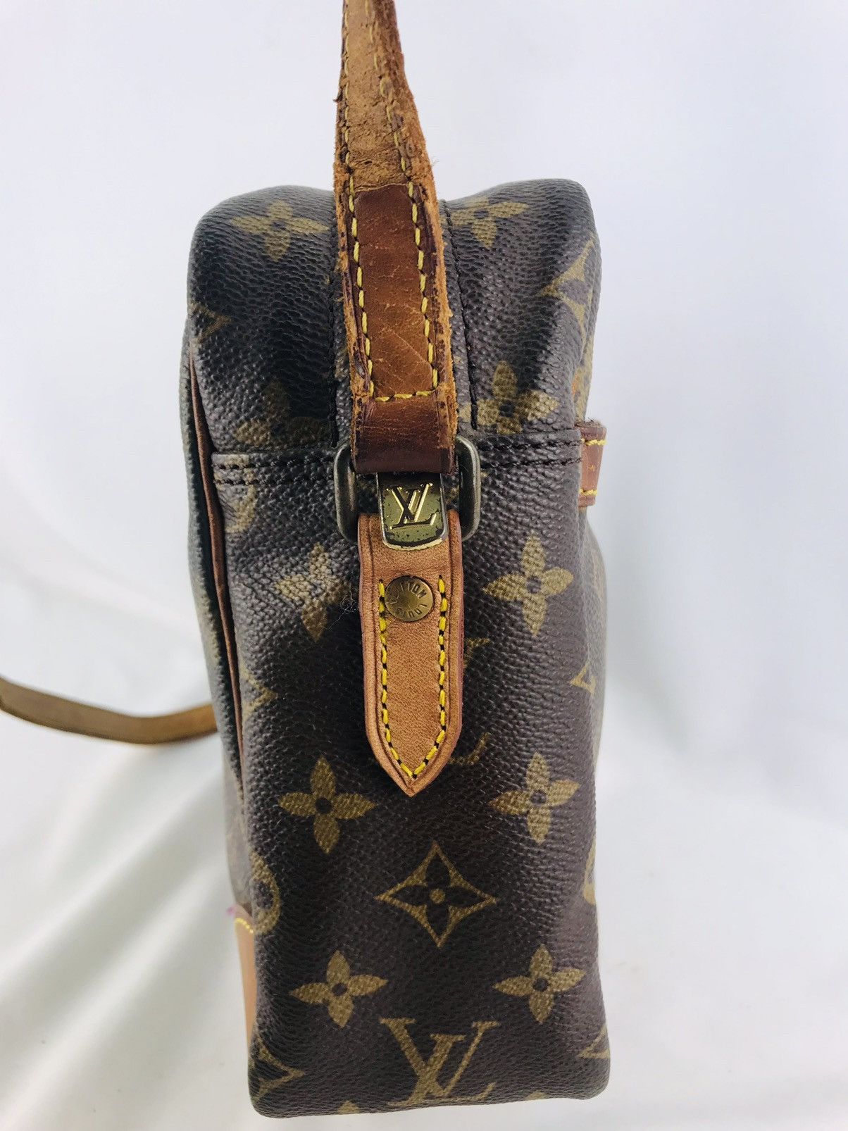 Louis Vuitton ❌Final Drop❌Authentic Louis Vuitton Trocadero 30 Shoulderbag Size ONE SIZE - 7 Thumbnail