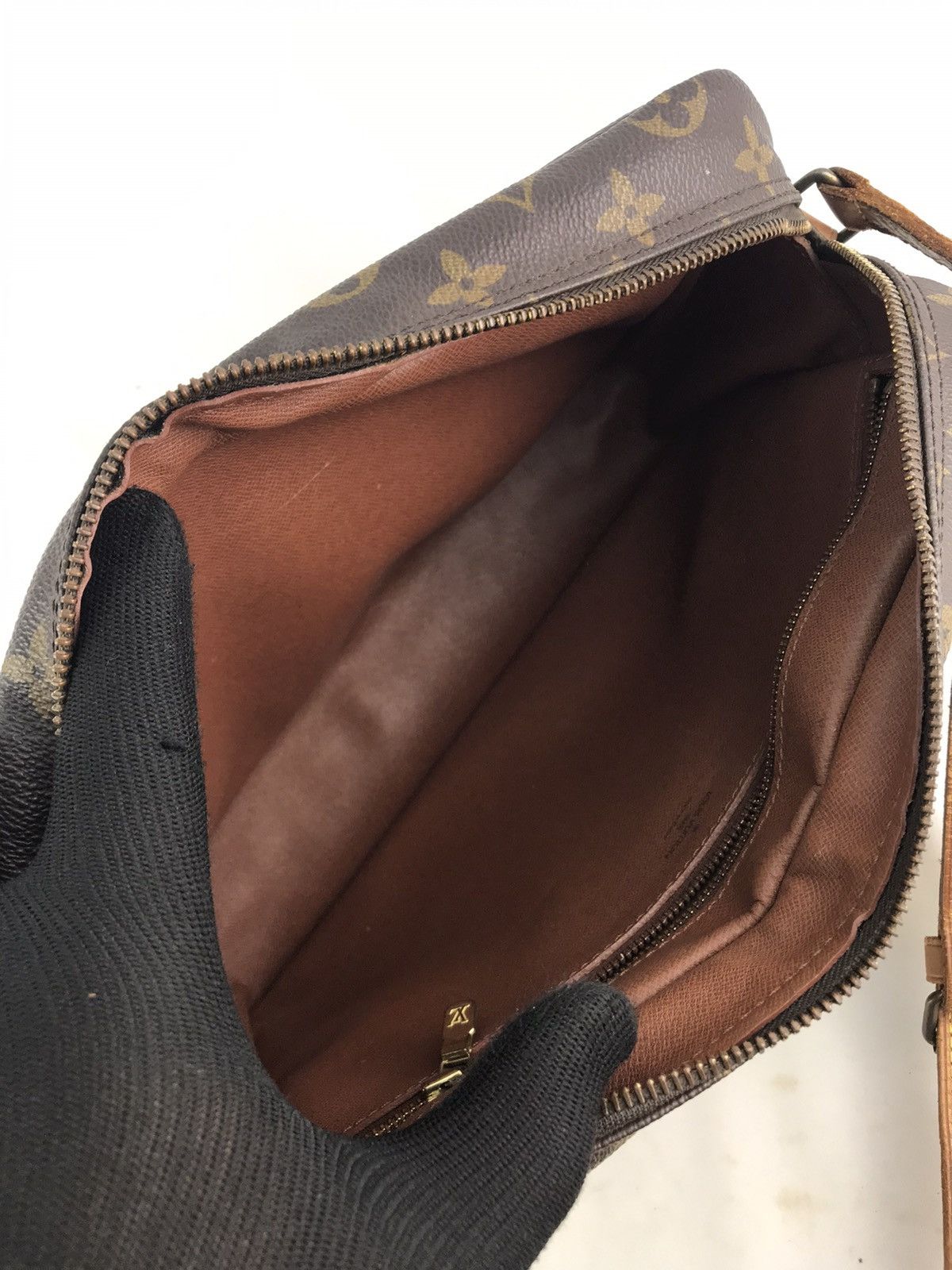 Louis Vuitton ❌Final Drop❌Authentic Louis Vuitton Trocadero 30 Shoulderbag Size ONE SIZE - 19 Thumbnail