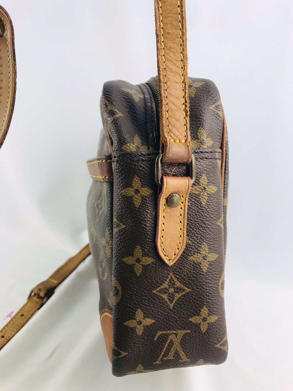 Louis Vuitton ❌Final Drop❌Authentic Louis Vuitton Trocadero 30 Shoulderbag Size ONE SIZE - 8 Thumbnail