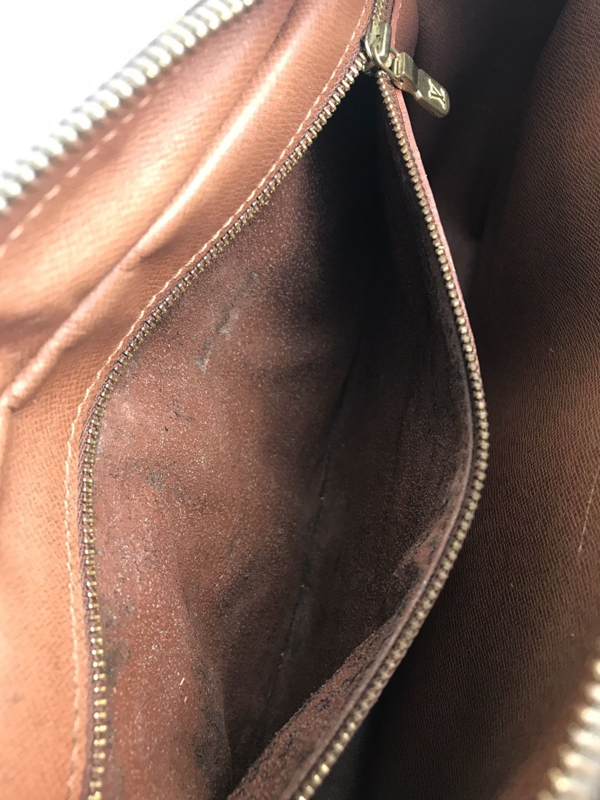 Louis Vuitton ❌Final Drop❌Authentic Louis Vuitton Trocadero 30 Shoulderbag Size ONE SIZE - 20 Thumbnail