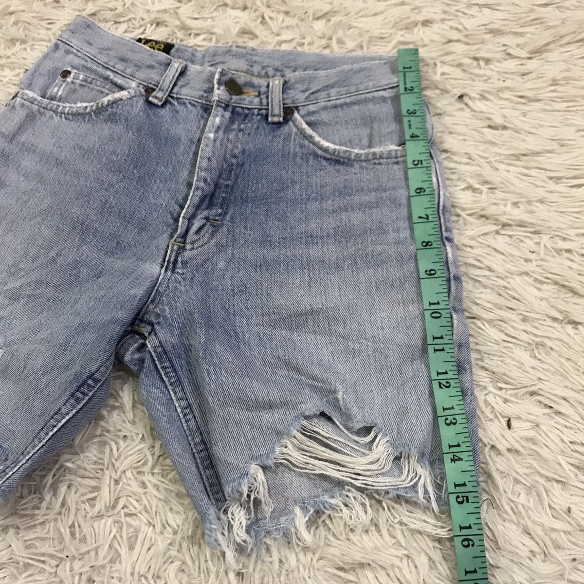 Lee × Vintage Vintage 90s Lee Riders Distreesed custom jeans short pants Size US 26 / EU 42 - 10 Thumbnail