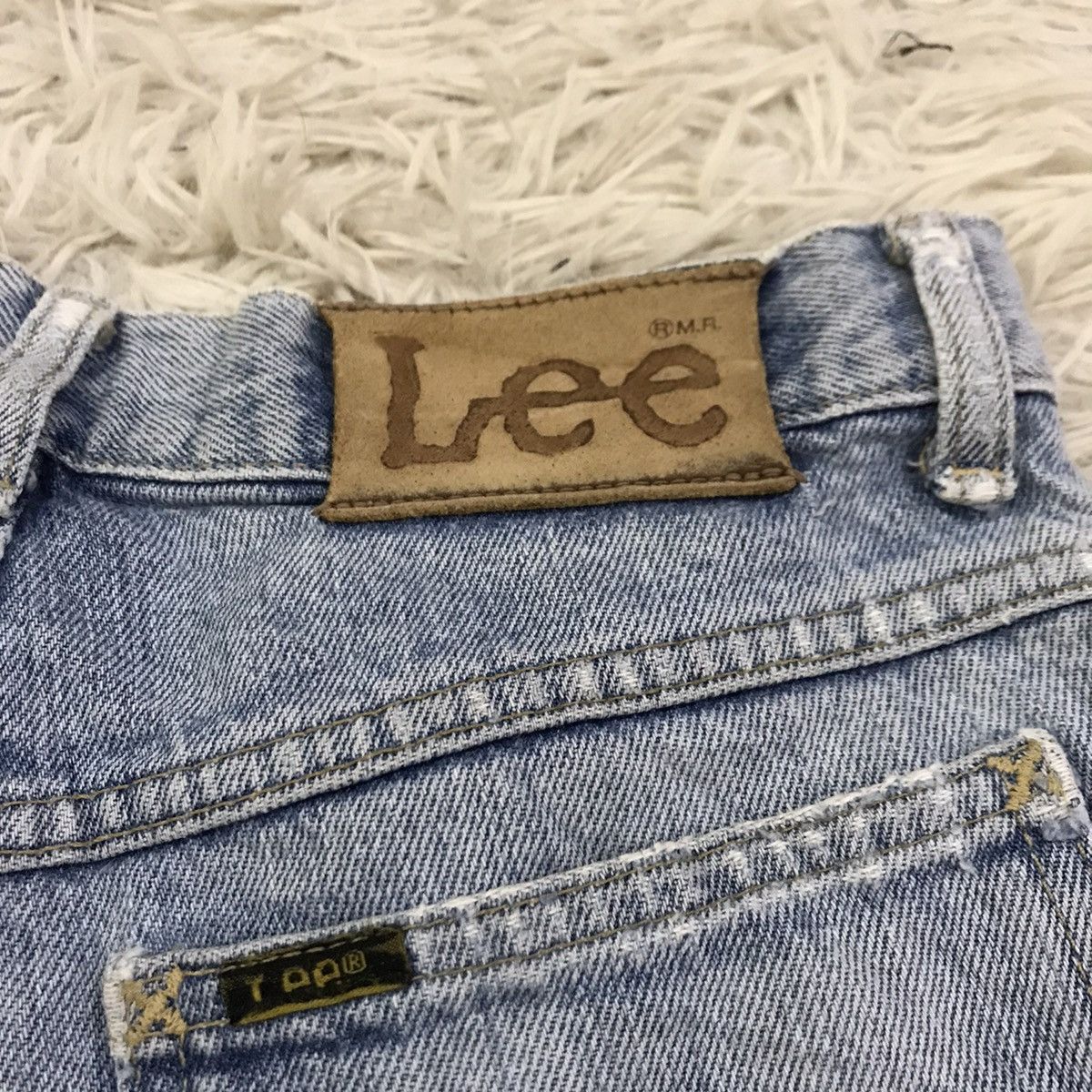 Lee × Vintage Vintage 90s Lee Riders Distreesed custom jeans short pants Size US 26 / EU 42 - 4 Thumbnail