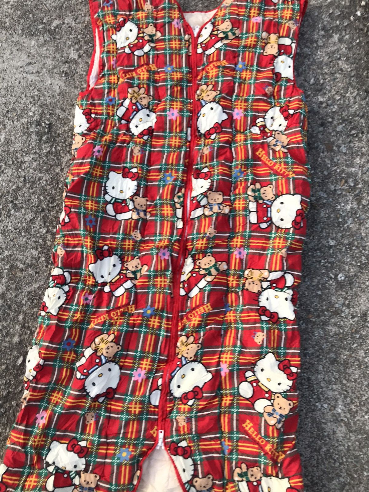 Japanese Brand × Vintage Hello kitty fullprint sleeveless zipper long jacket Size US M / EU 48-50 / 2 - 2 Thumbnail