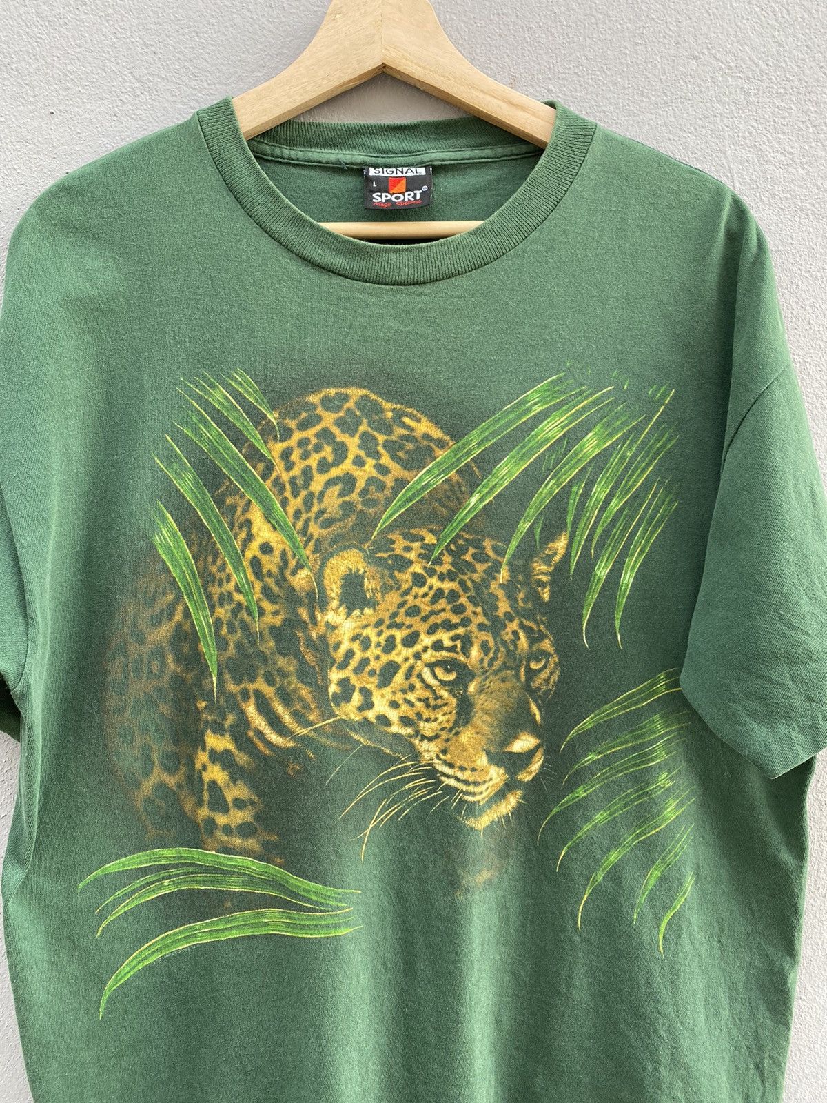 Habitat × Vintage vintage OG 90s habitat x leopard🐆 rare graphic signal tee Size US L / EU 52-54 / 3 - 2 Thumbnail