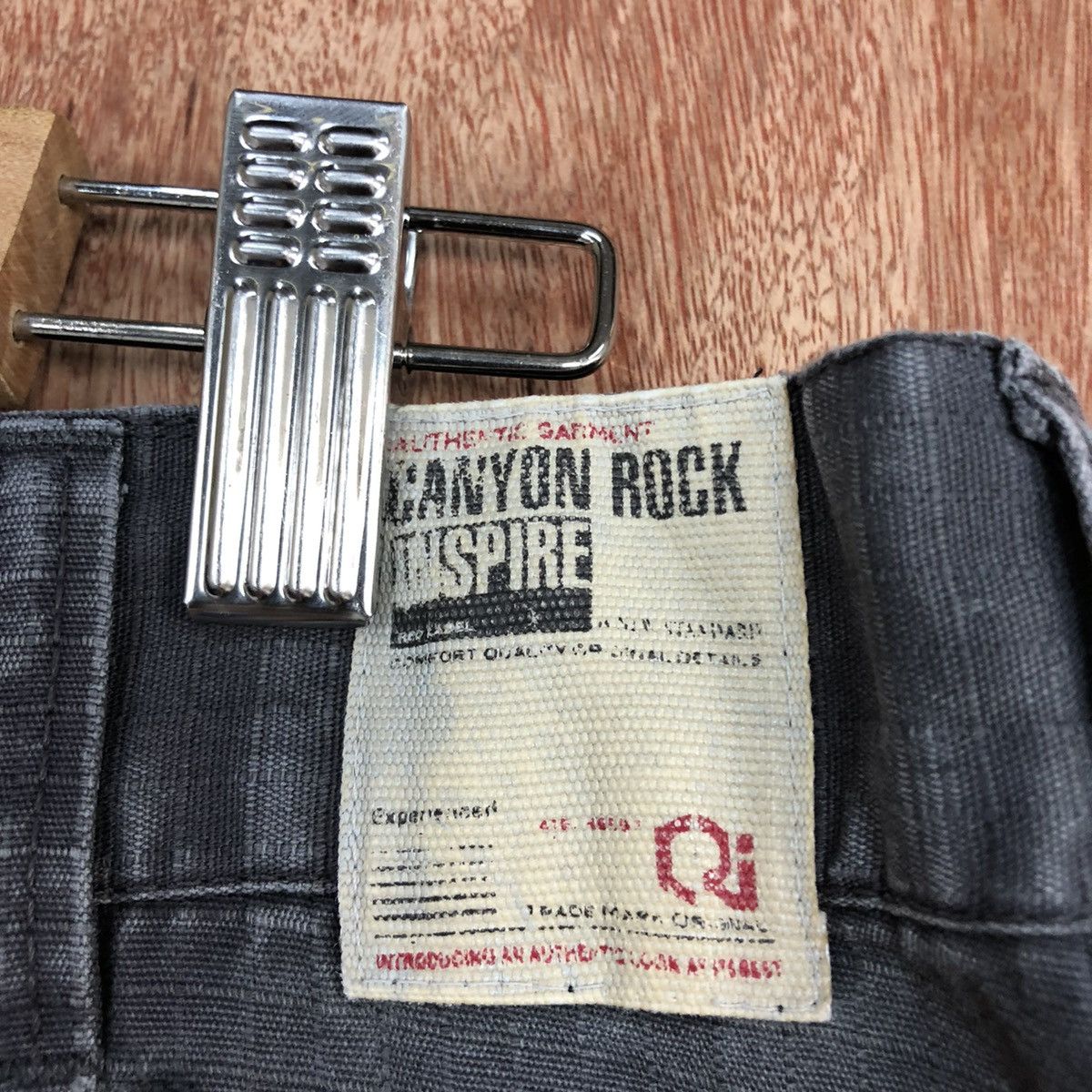 Japanese Brand DLL Canyon Rock Inspire MUltipocket CArgo Pants #1924 Size US 31 - 12 Thumbnail
