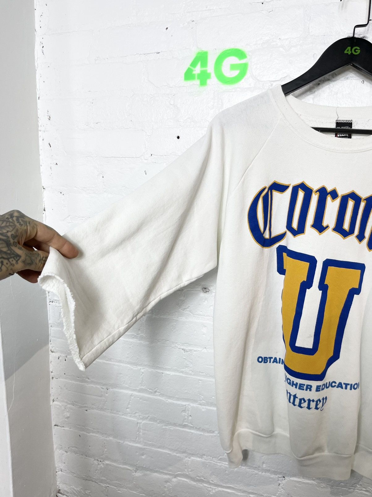 Vintage Vintage 90s Corona Beer University !! Thrashed Sweater XL Size US XL / EU 56 / 4 - 5 Thumbnail