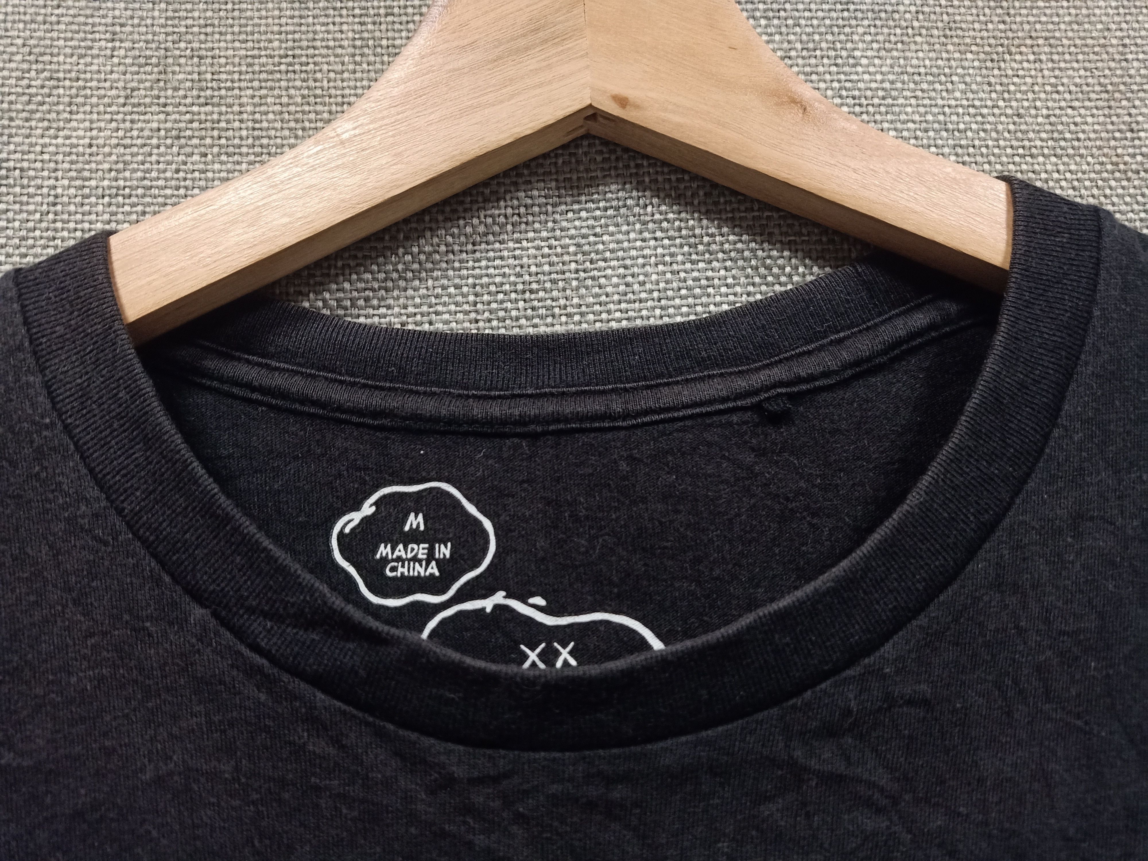 Kaws × Peanuts × Uniqlo T shirt kaws x peanuts Size US M / EU 48-50 / 2 - 3 Thumbnail